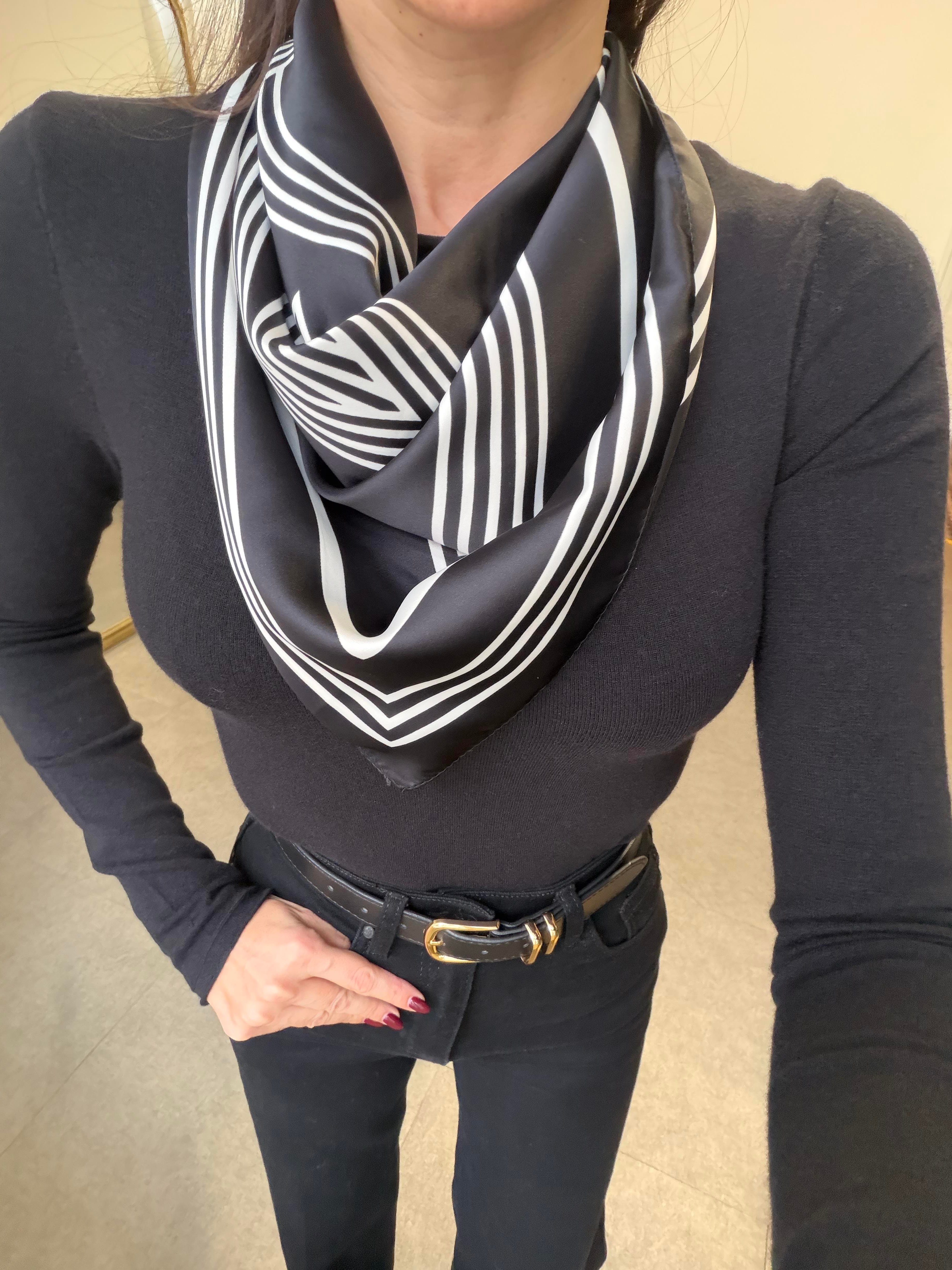 Siyah Geometrik Desen Fular