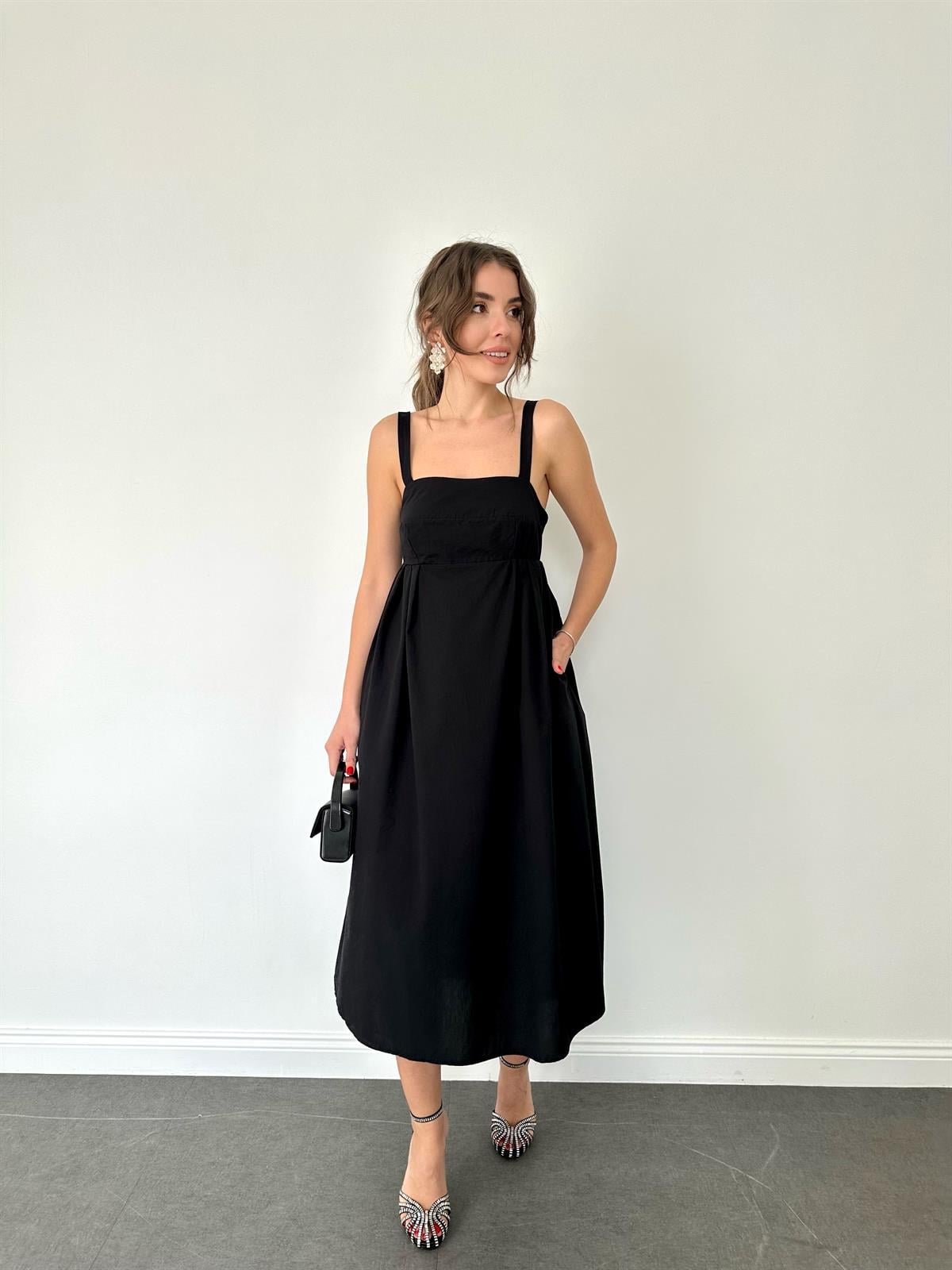 Siyah  Kalın Askılı Midi Elbise