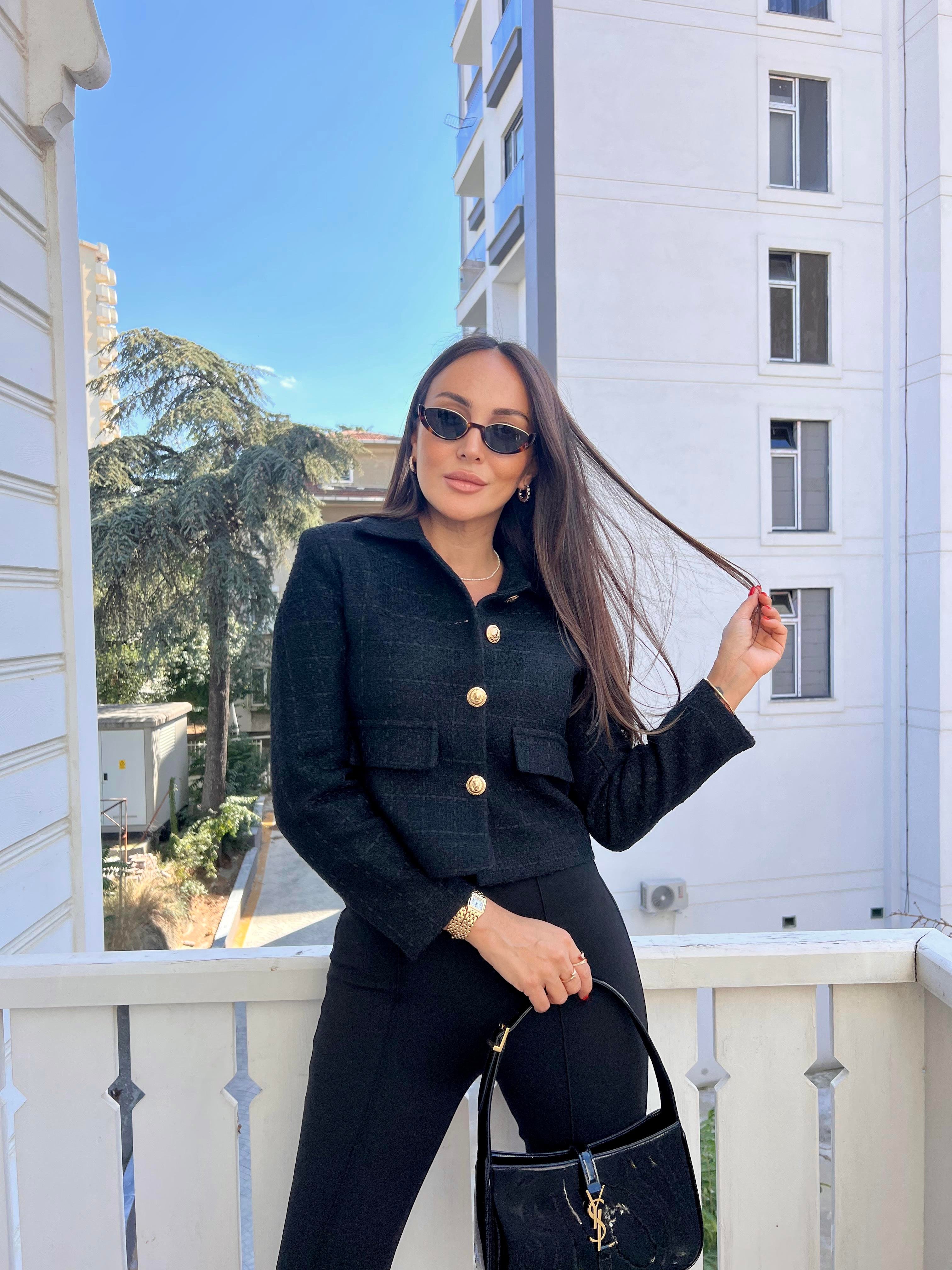 Siyah Kisa Blazer Ceket