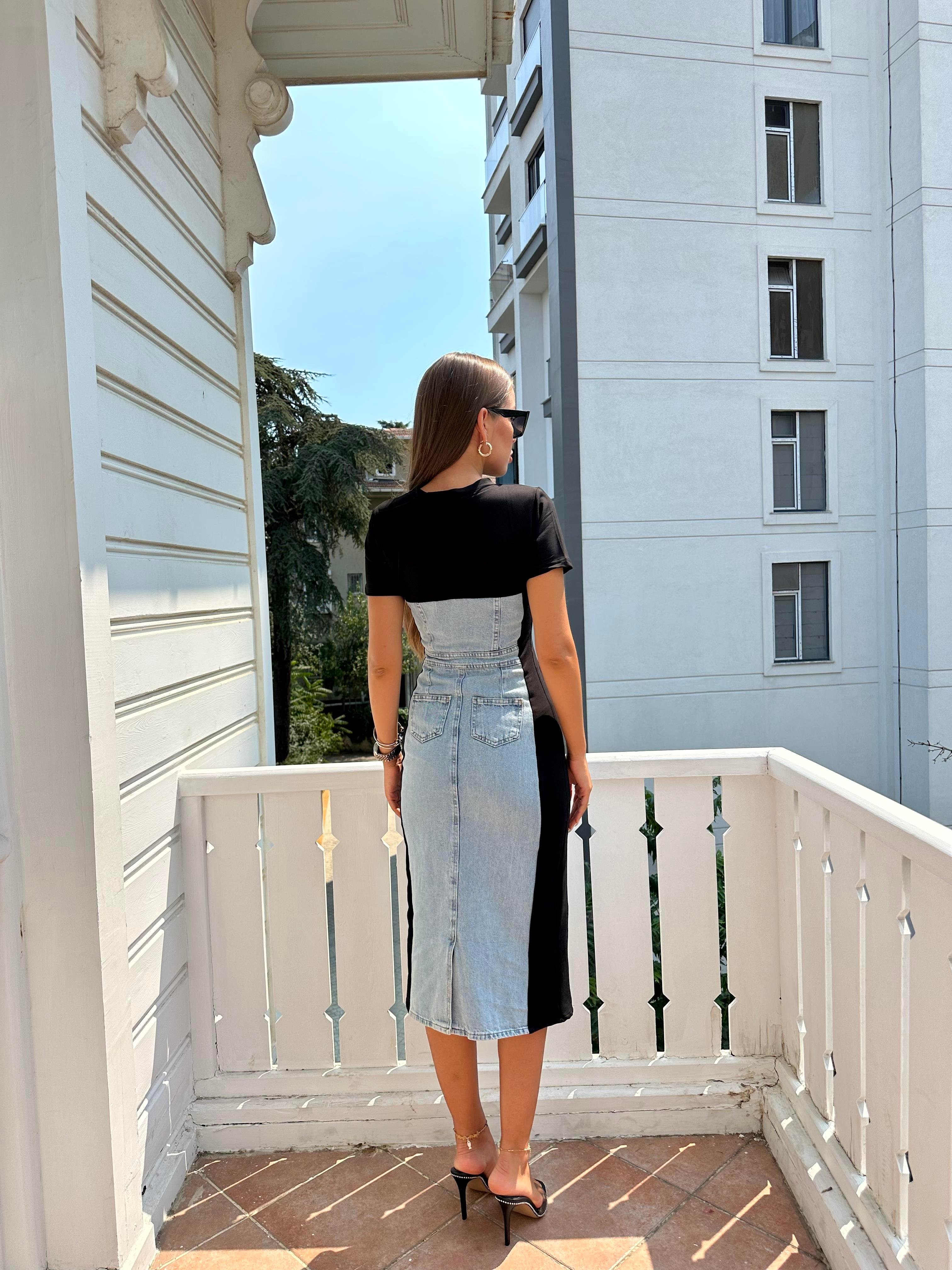 Siyah Kısa Kollu Garnili Elbise