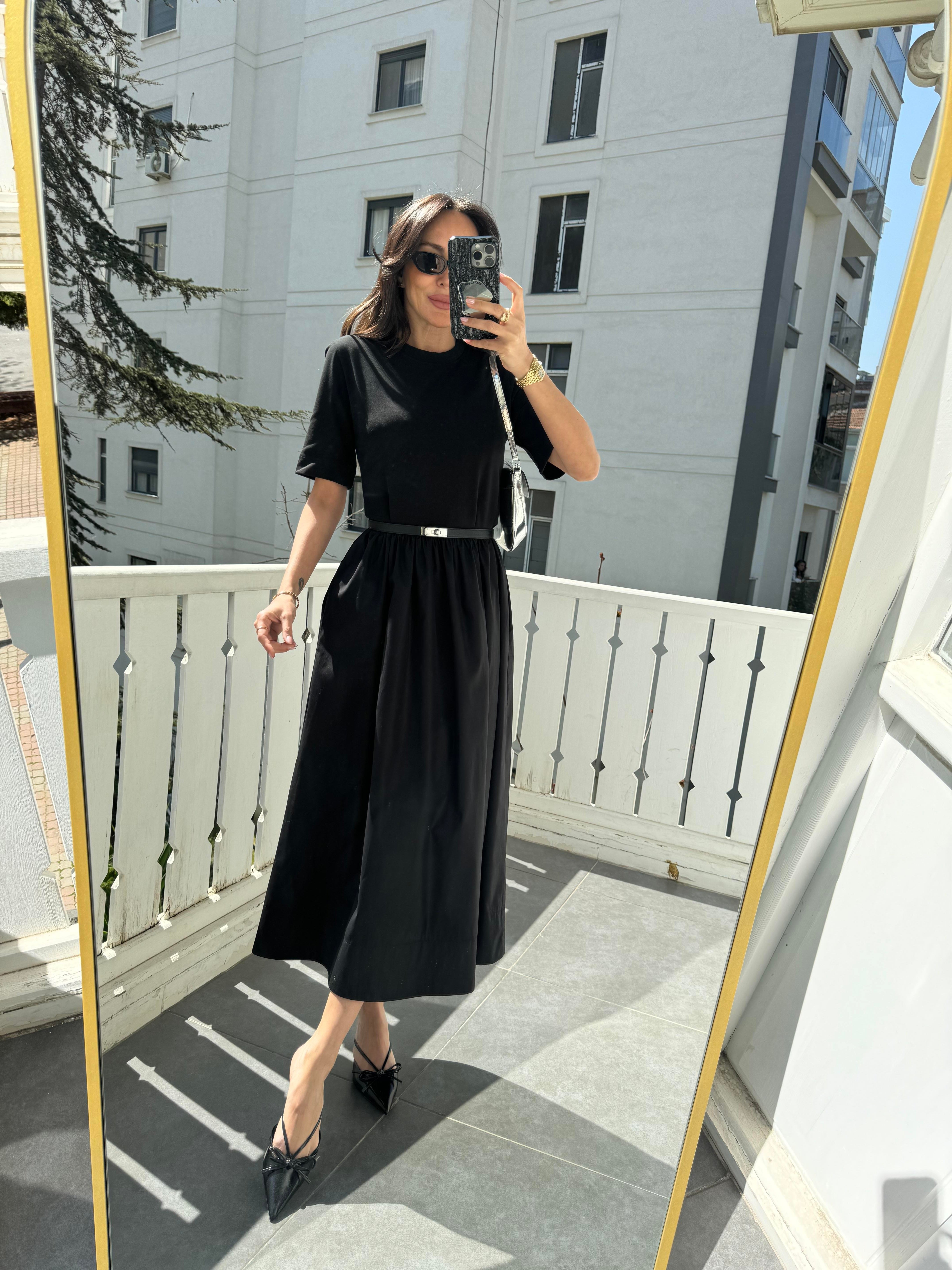 Siyah Kısa Kollu Poplin Midi Elbise