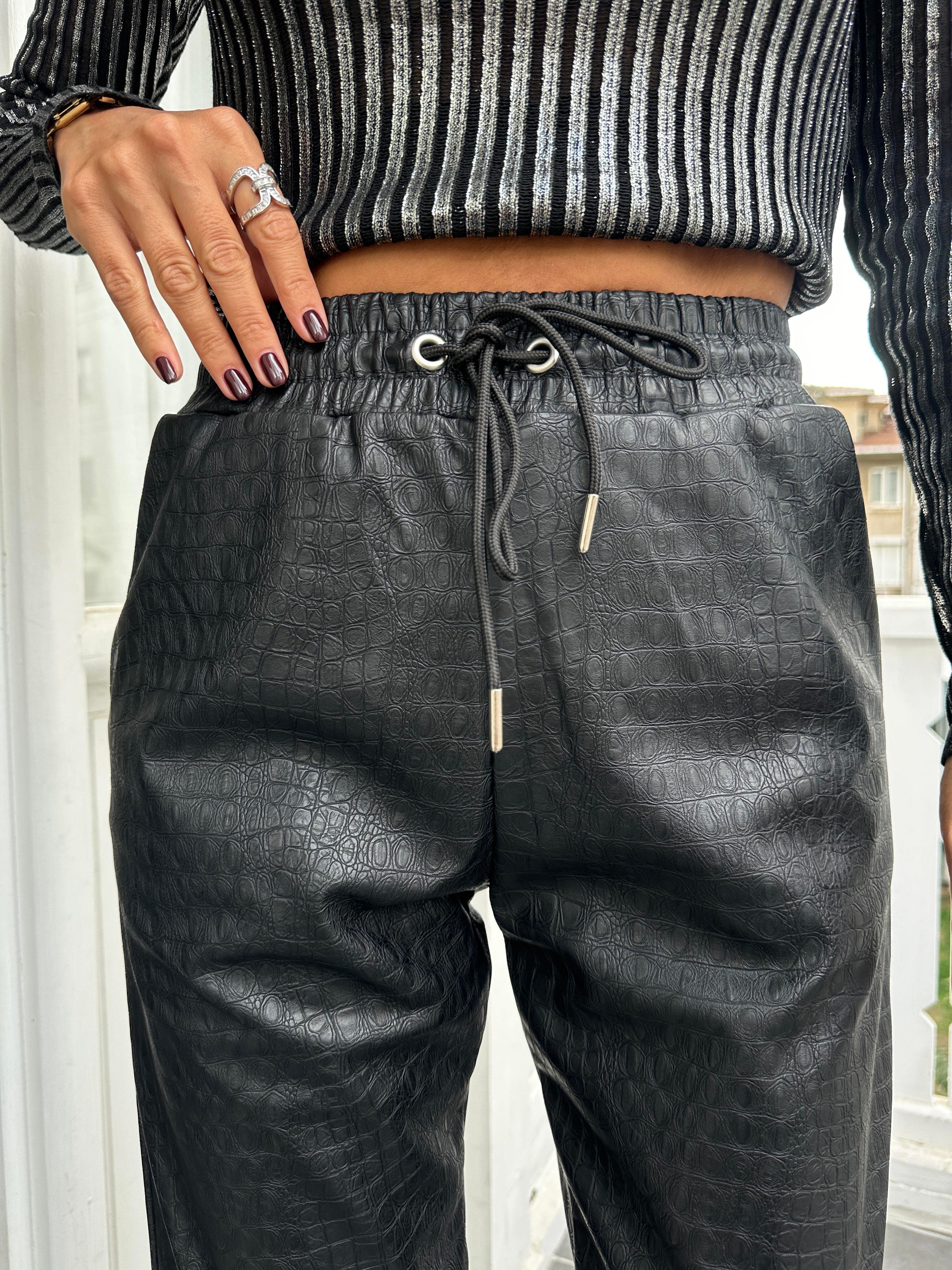 Siyah Krokodil Çimalı Deri Pantolon