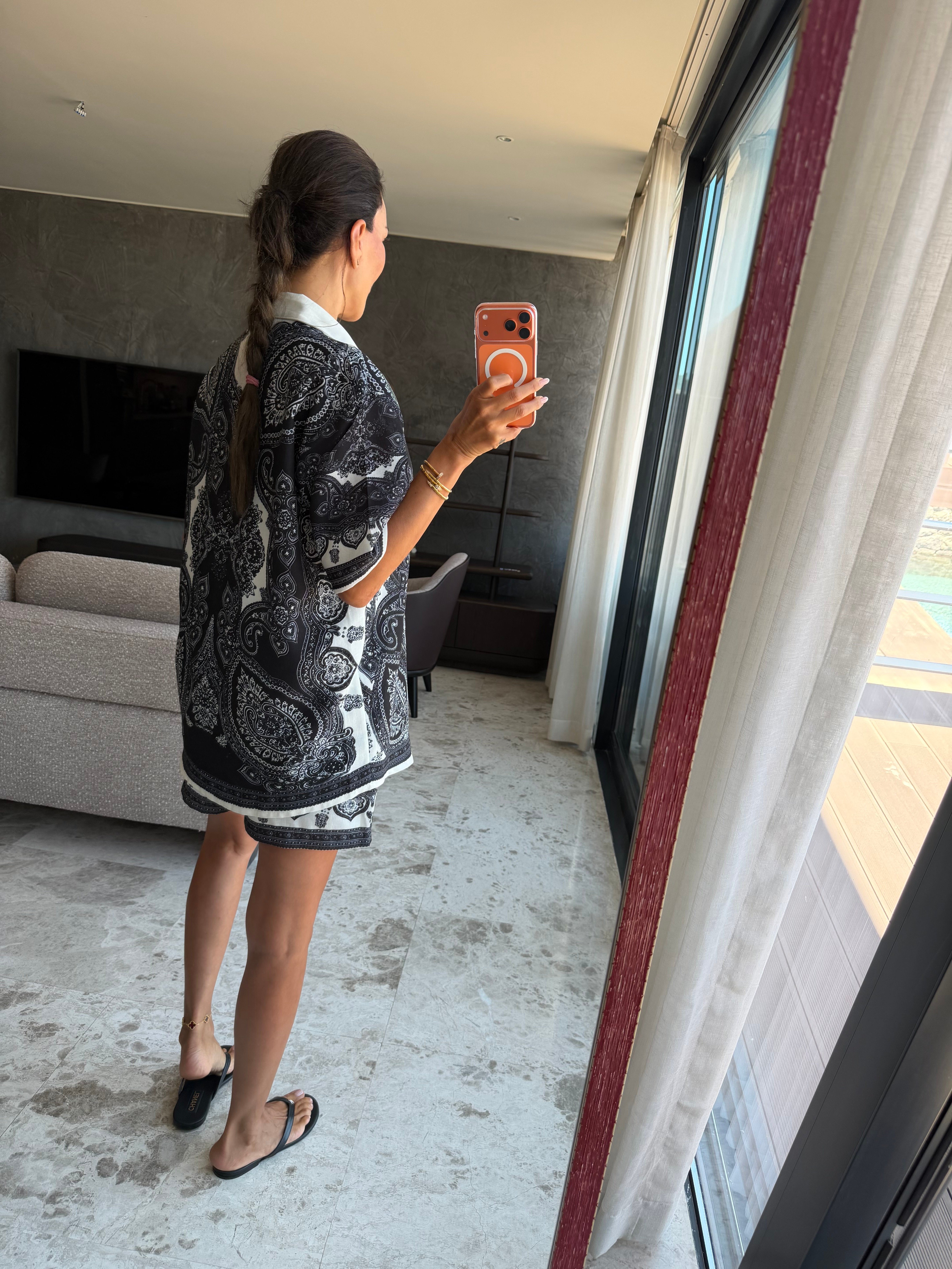 Siyah Malibu Takım