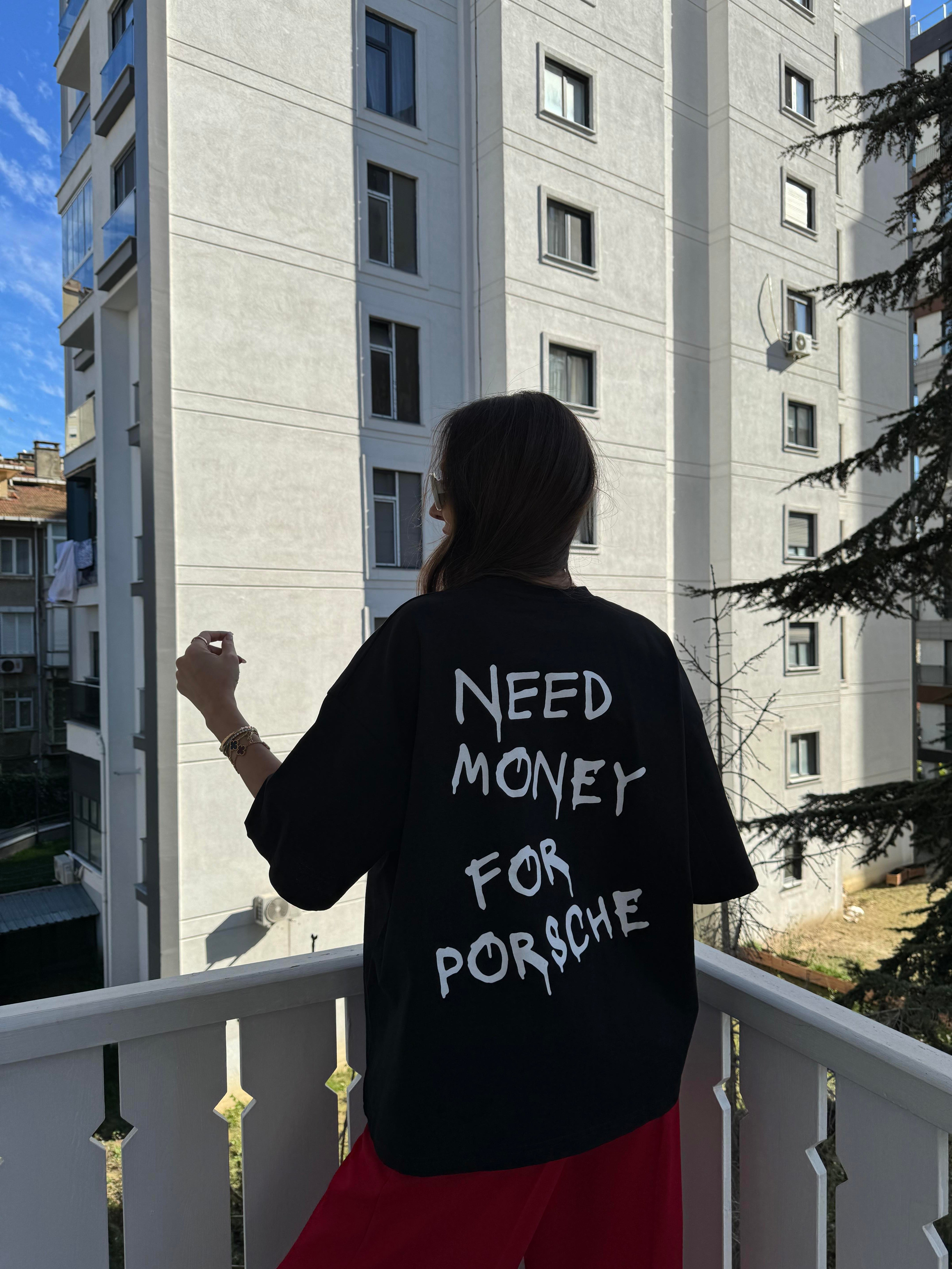 Siyah Oversize Arka Yazılı Tshirt