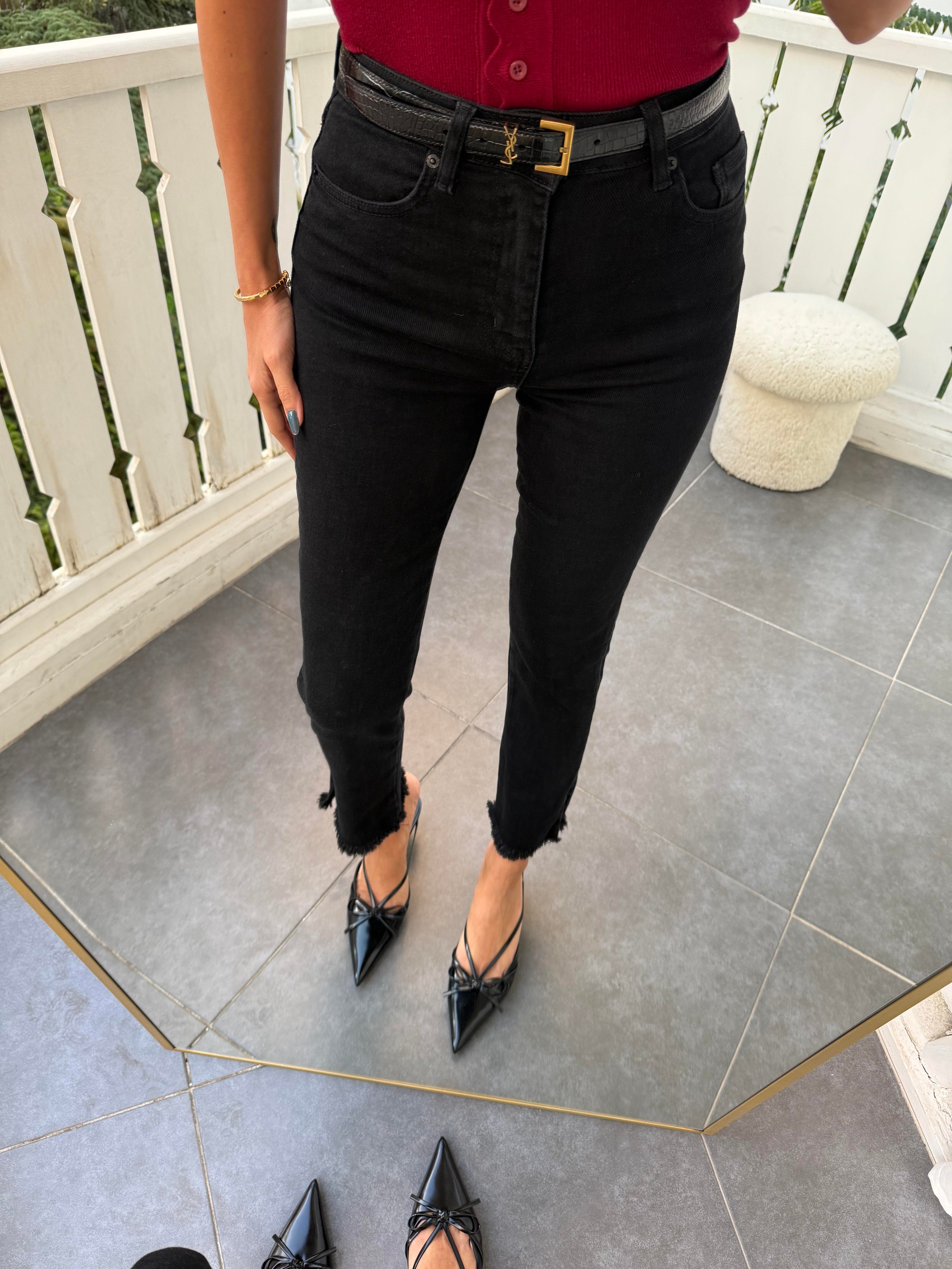 Siyah Paçası Püsküllü ve Yırtmaçlı Jean Pantolon