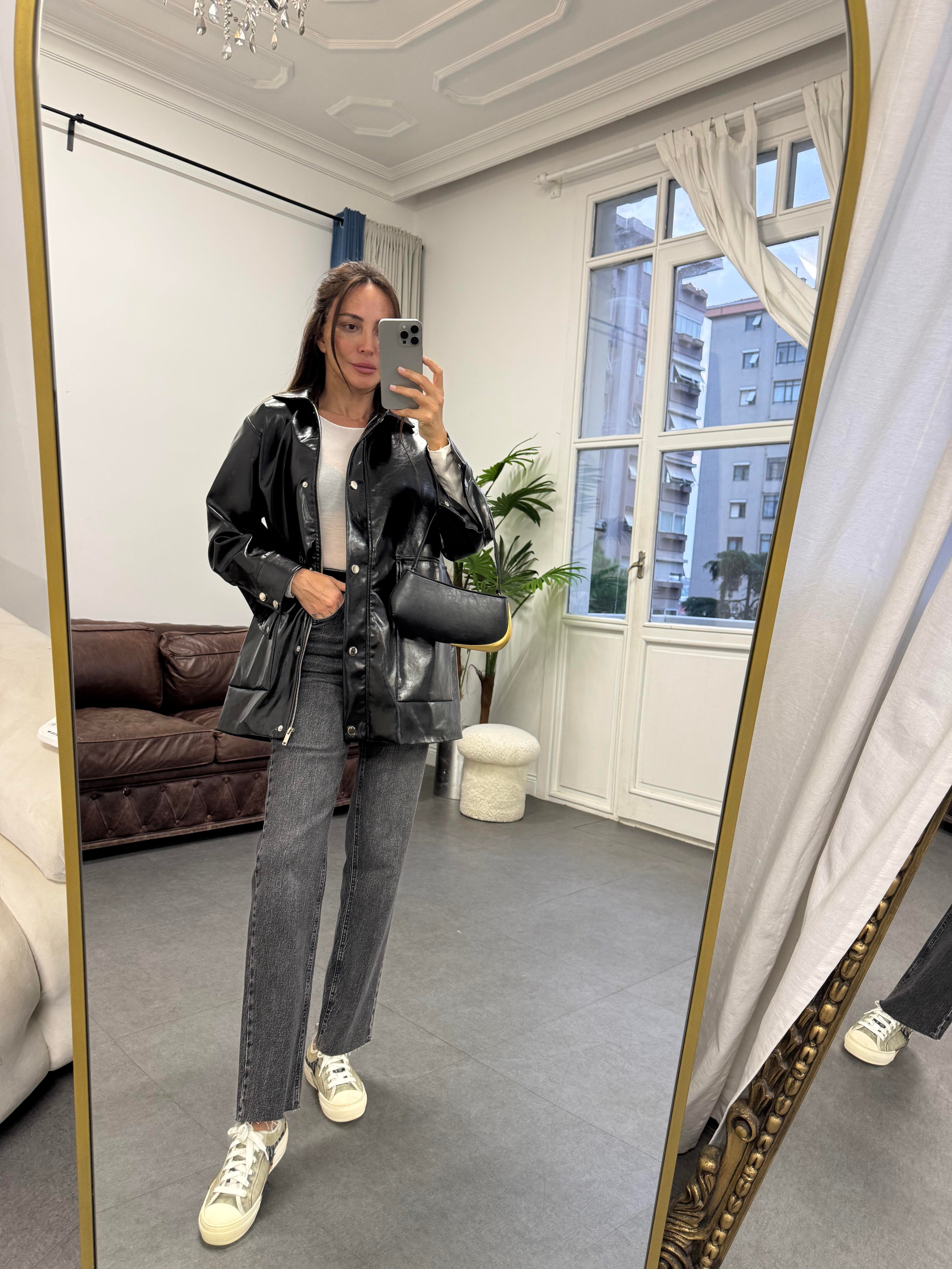 Siyah Parlak 2 Cepli Deri Ceket