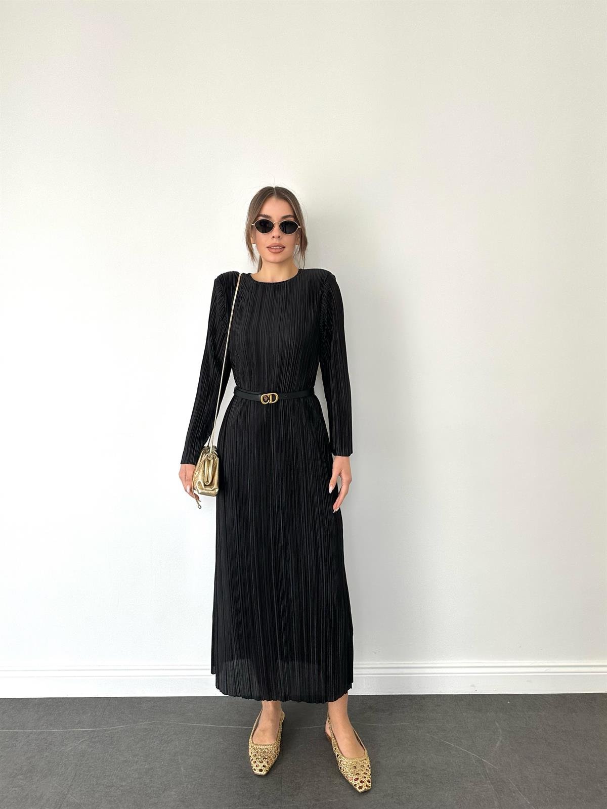 Siyah Pilise Midi Boy Kadın Elbise