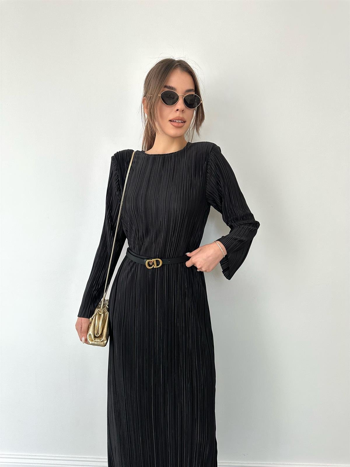 Siyah Pilise Midi Boy Kadın Elbise