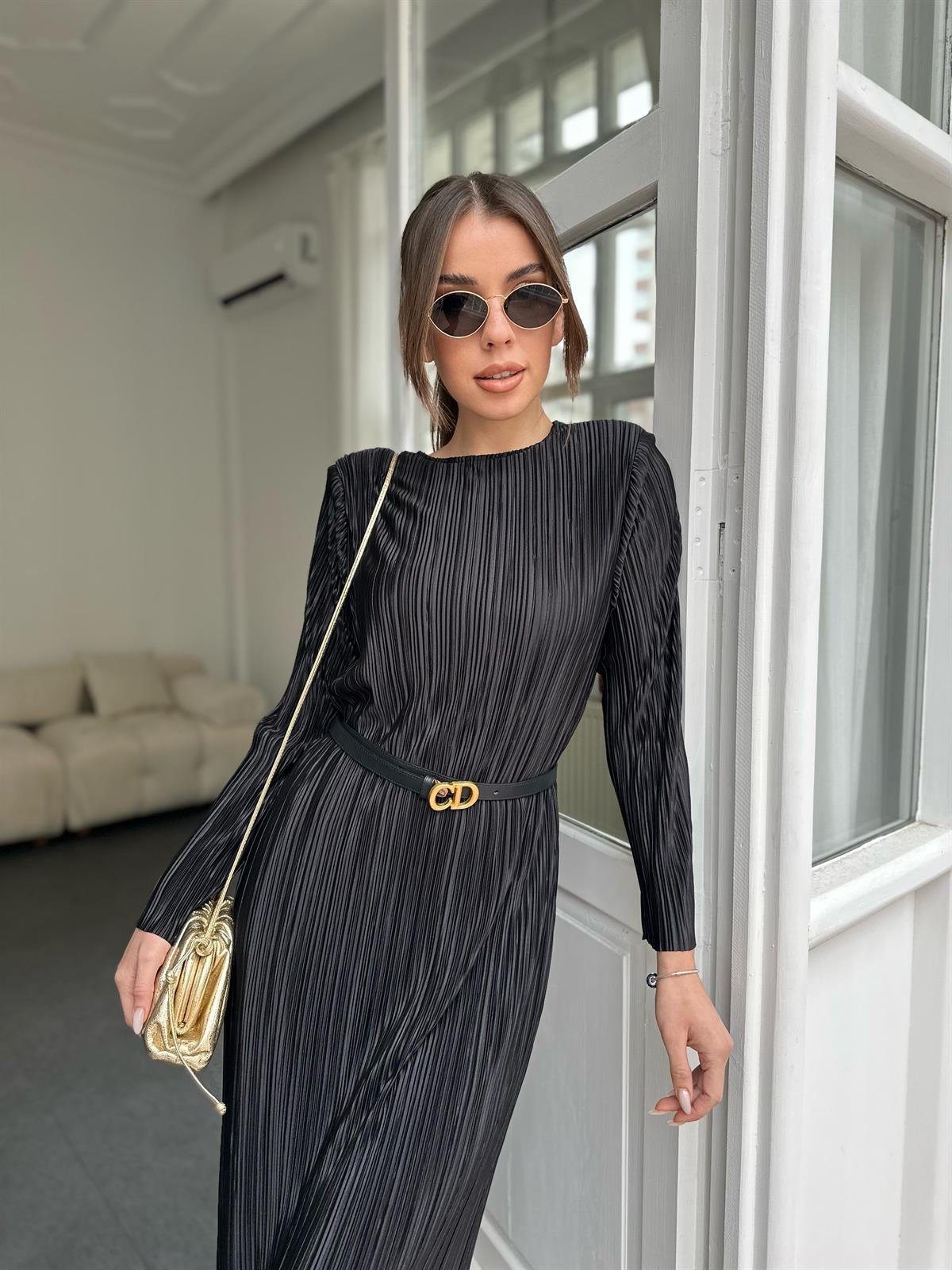 Siyah Pilise Midi Boy Kadın Elbise