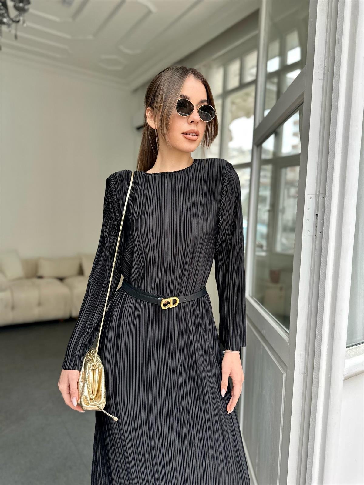 Siyah Pilise Midi Boy Kadın Elbise