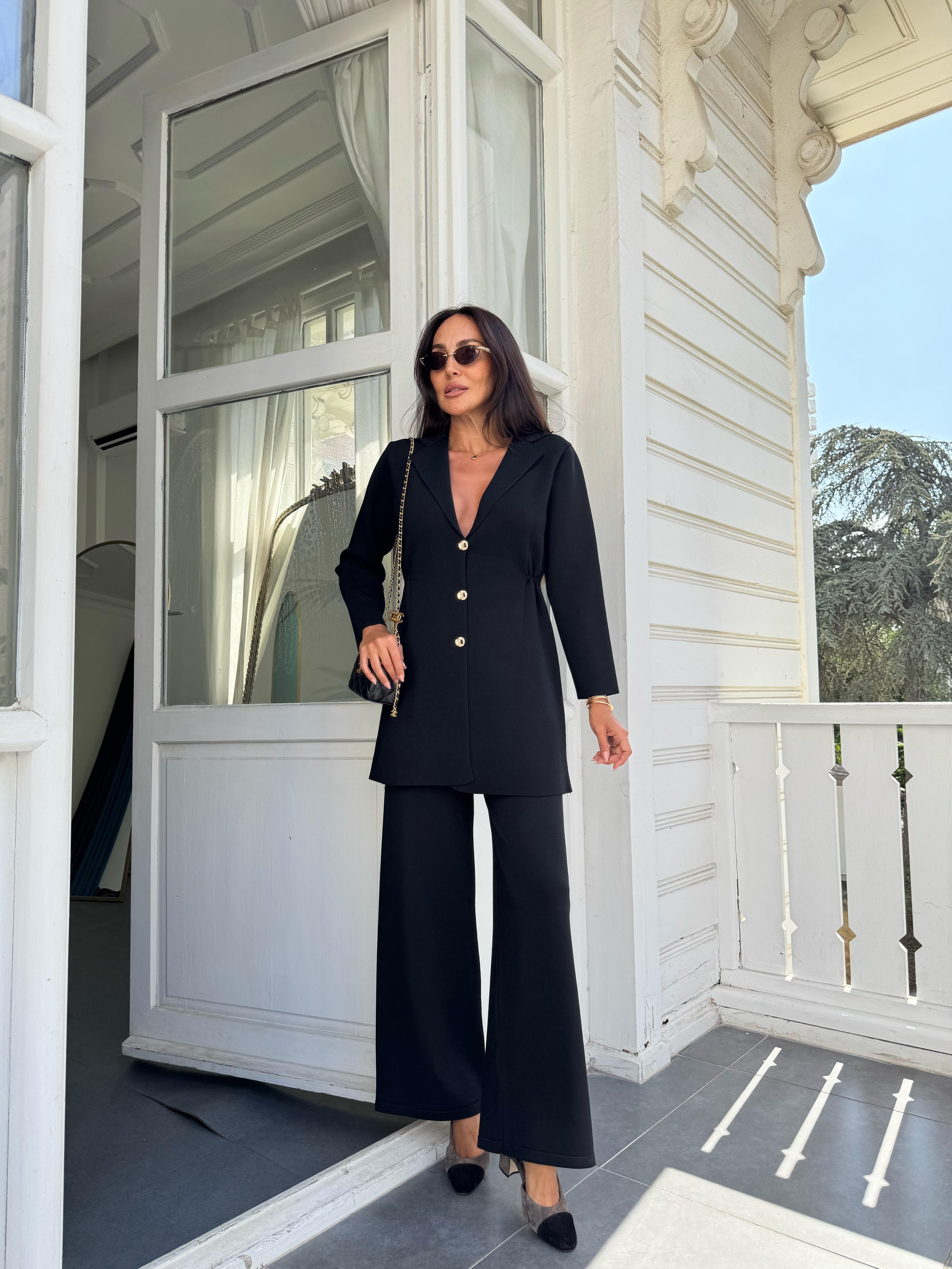 Siyah Premium Yan Büzgülü Triko Ceket