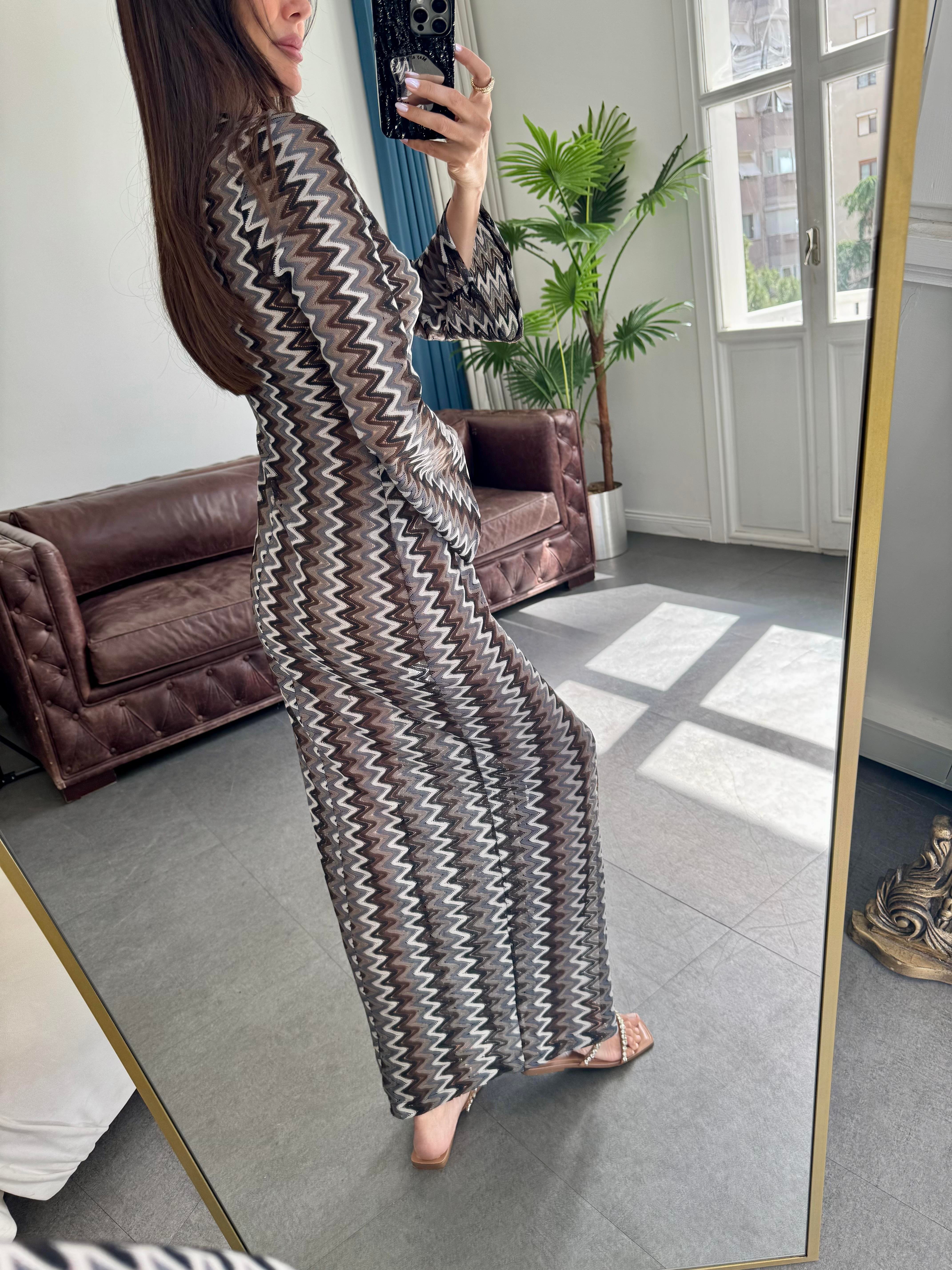 Siyah Renkli File Elbise