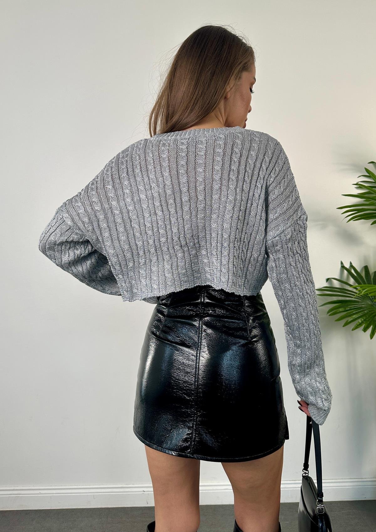 Siyah Rugan Asimetrik Mini Etek