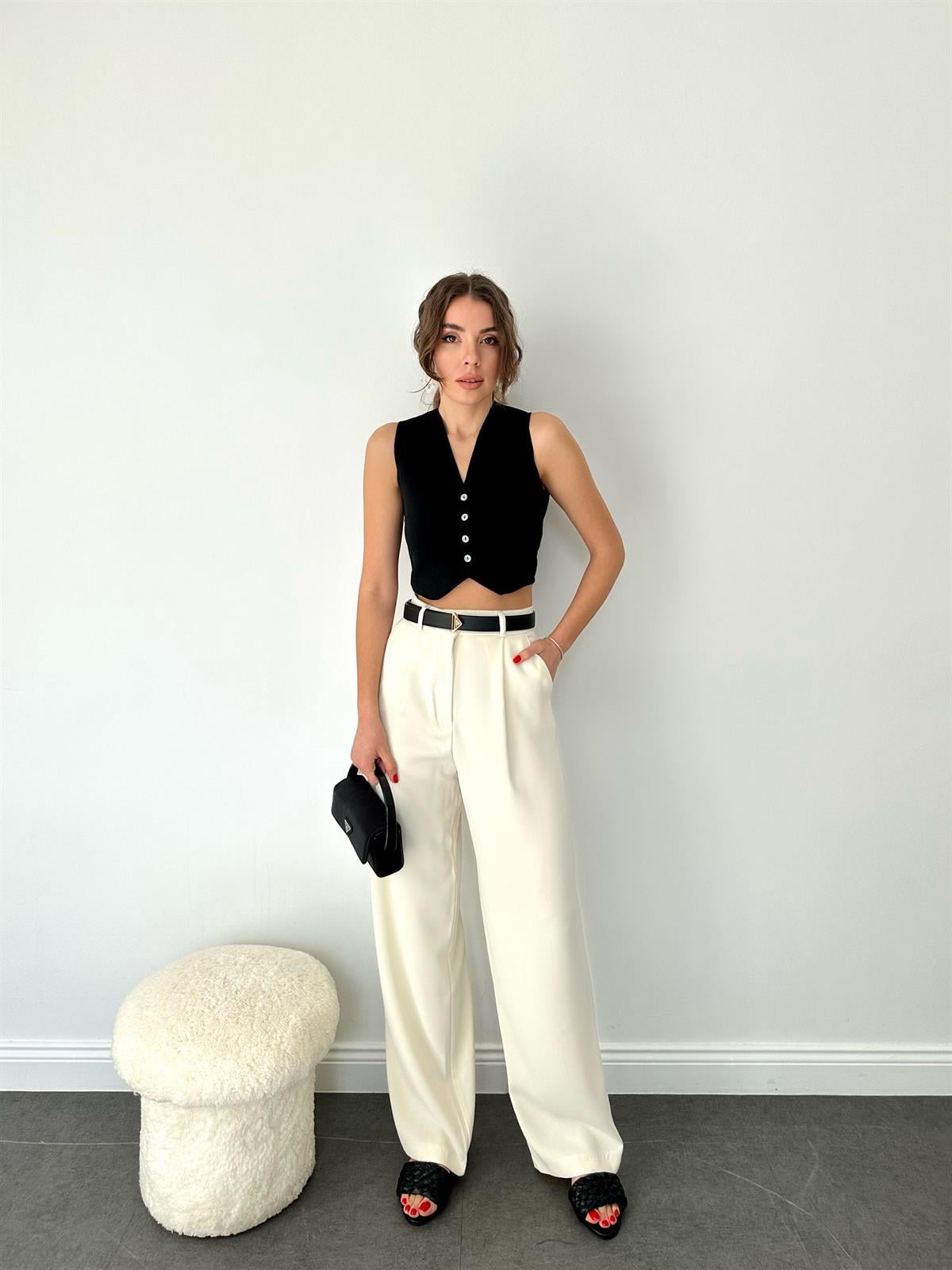 Siyah  Sedef Düğmeli Bluz