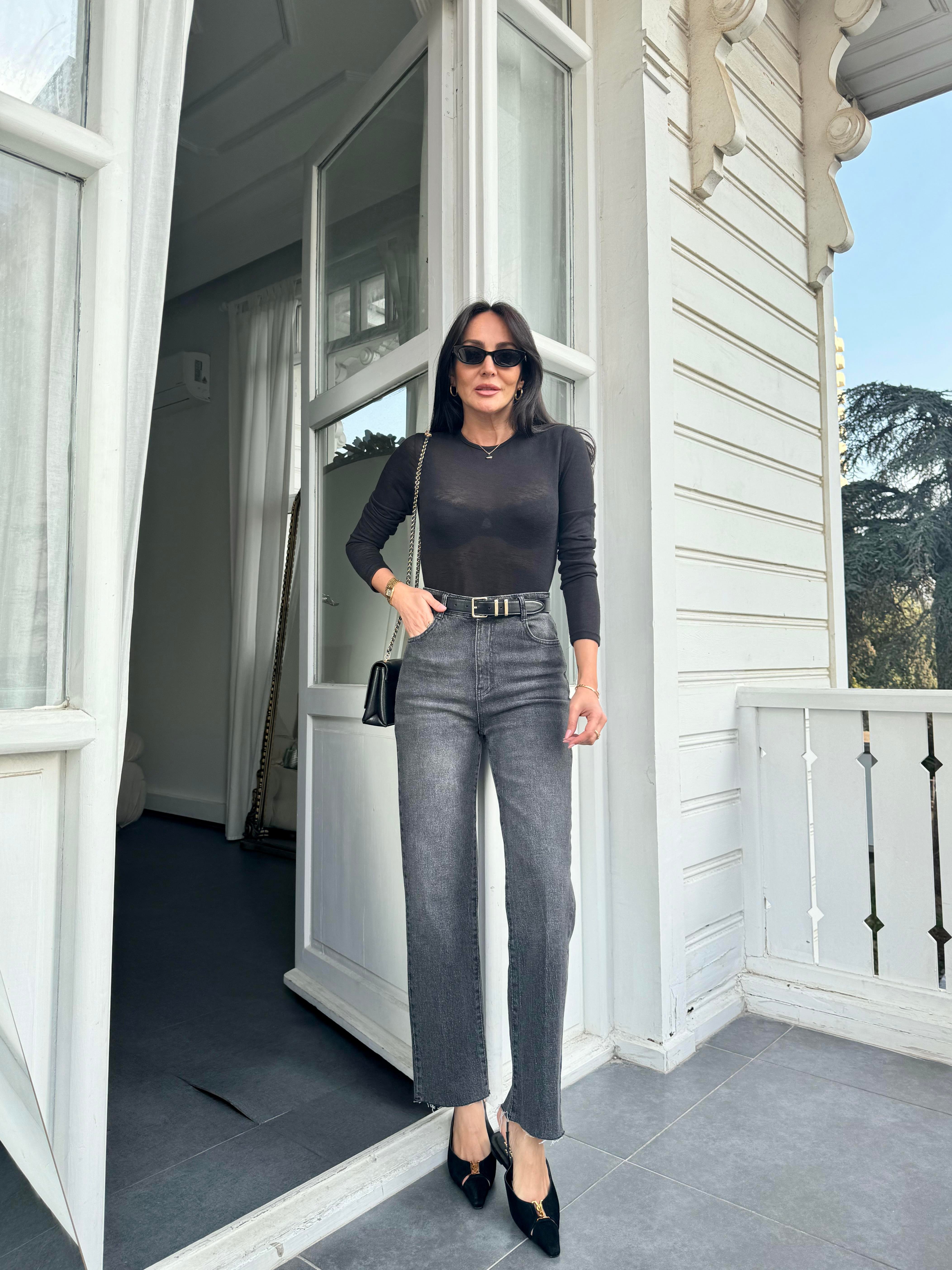 Siyah Sıfır Yaka Merserize Triko