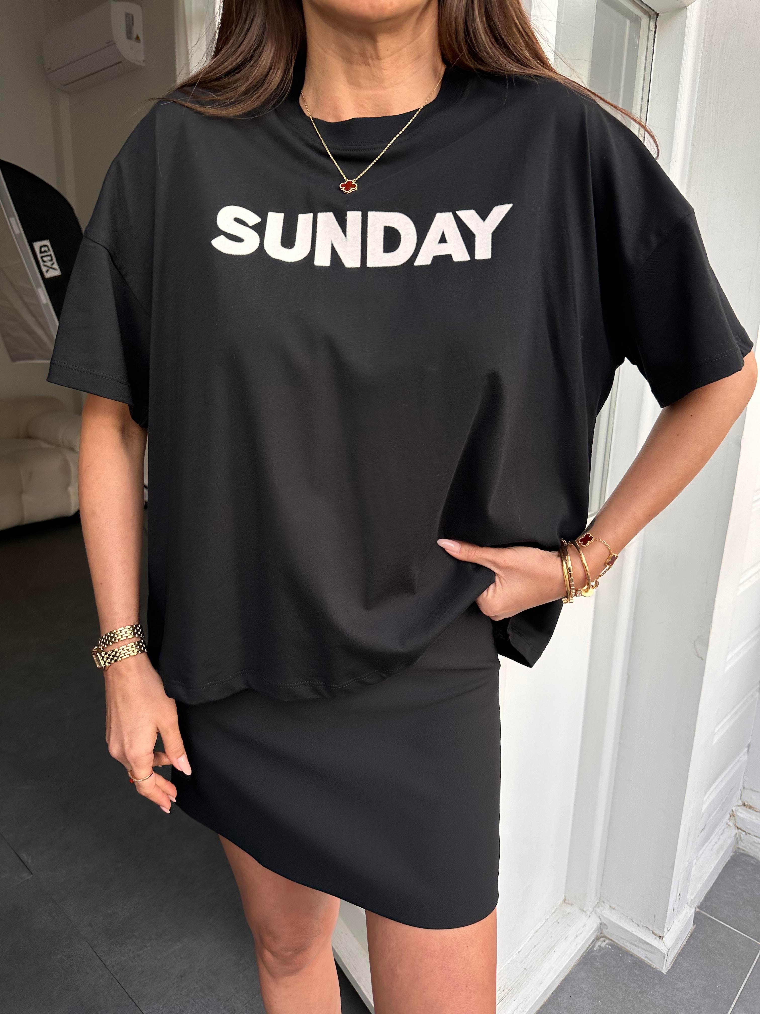 Siyah Sunday Tshirt