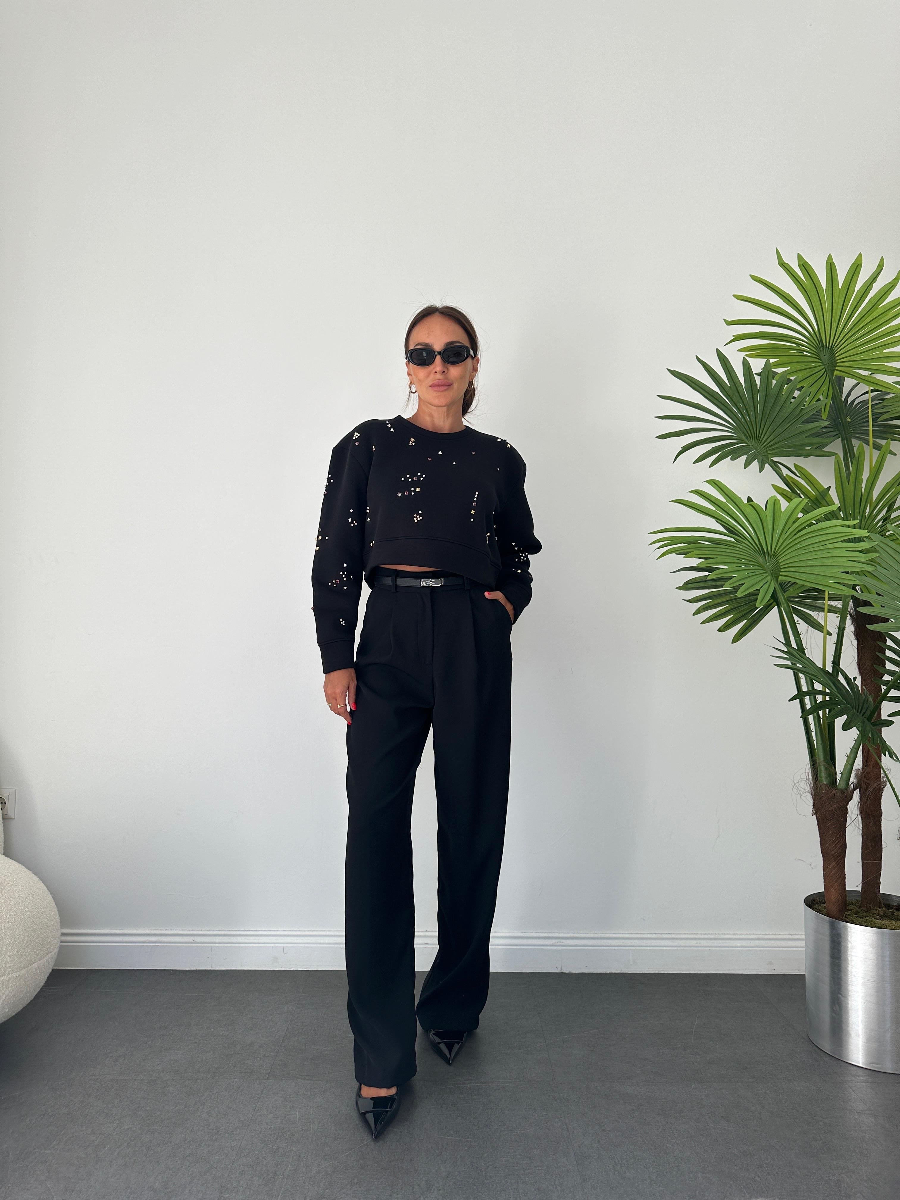 Siyah Taşlı Sweatshirt