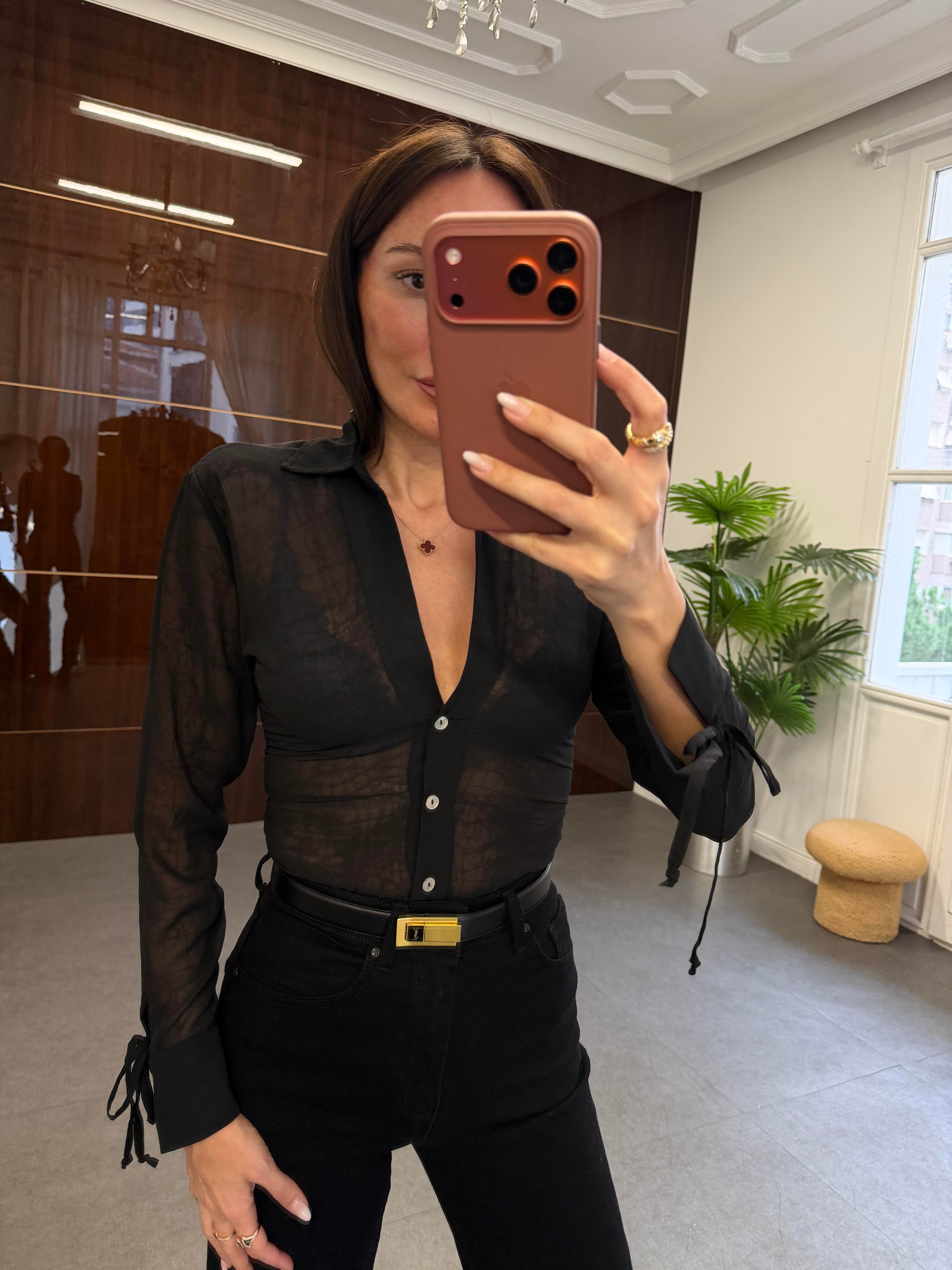 Siyah Transparan Kraşlı Gömlek