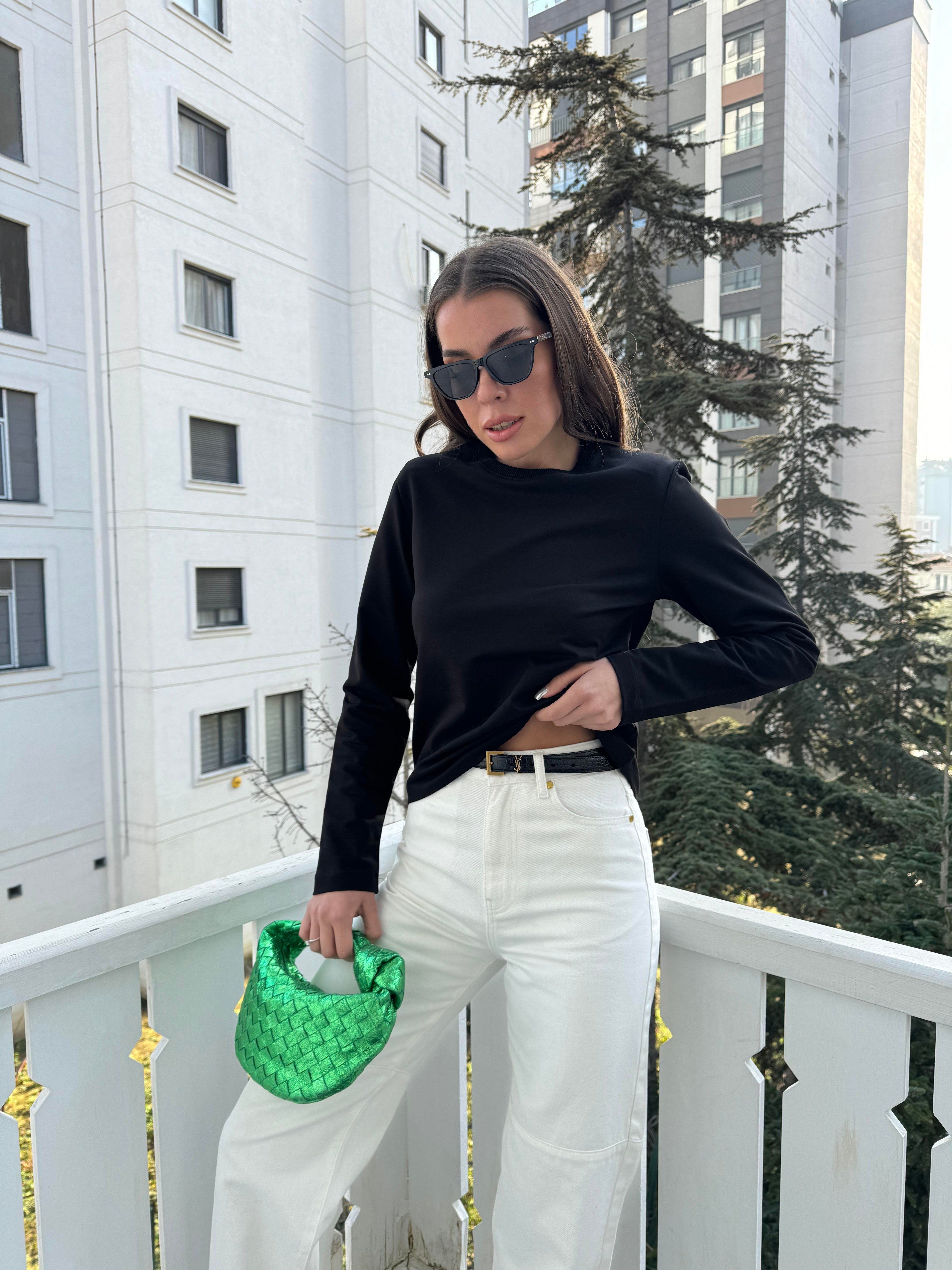 Siyah Vatkalı Sweatshirt