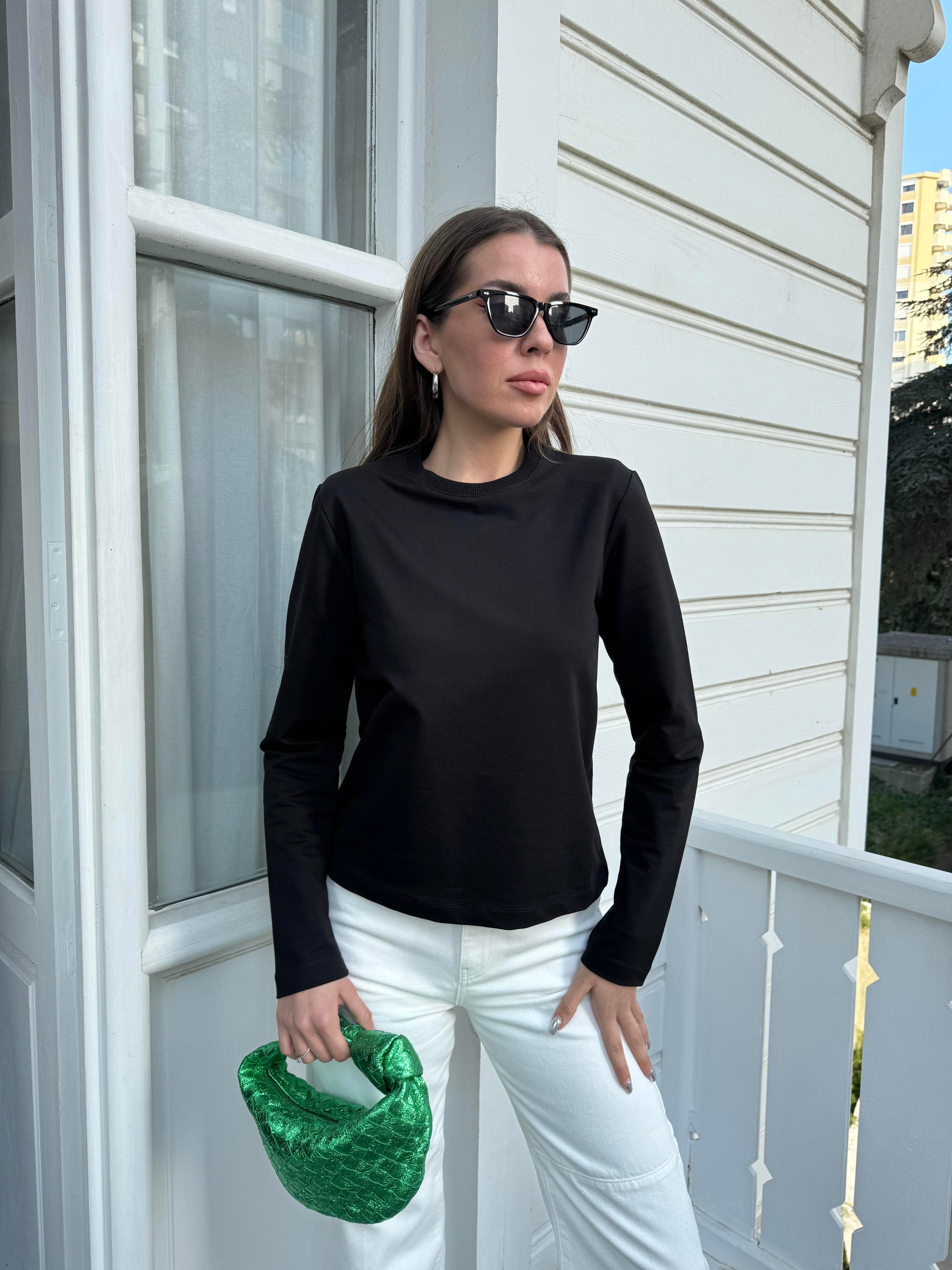 Siyah Vatkalı Sweatshirt