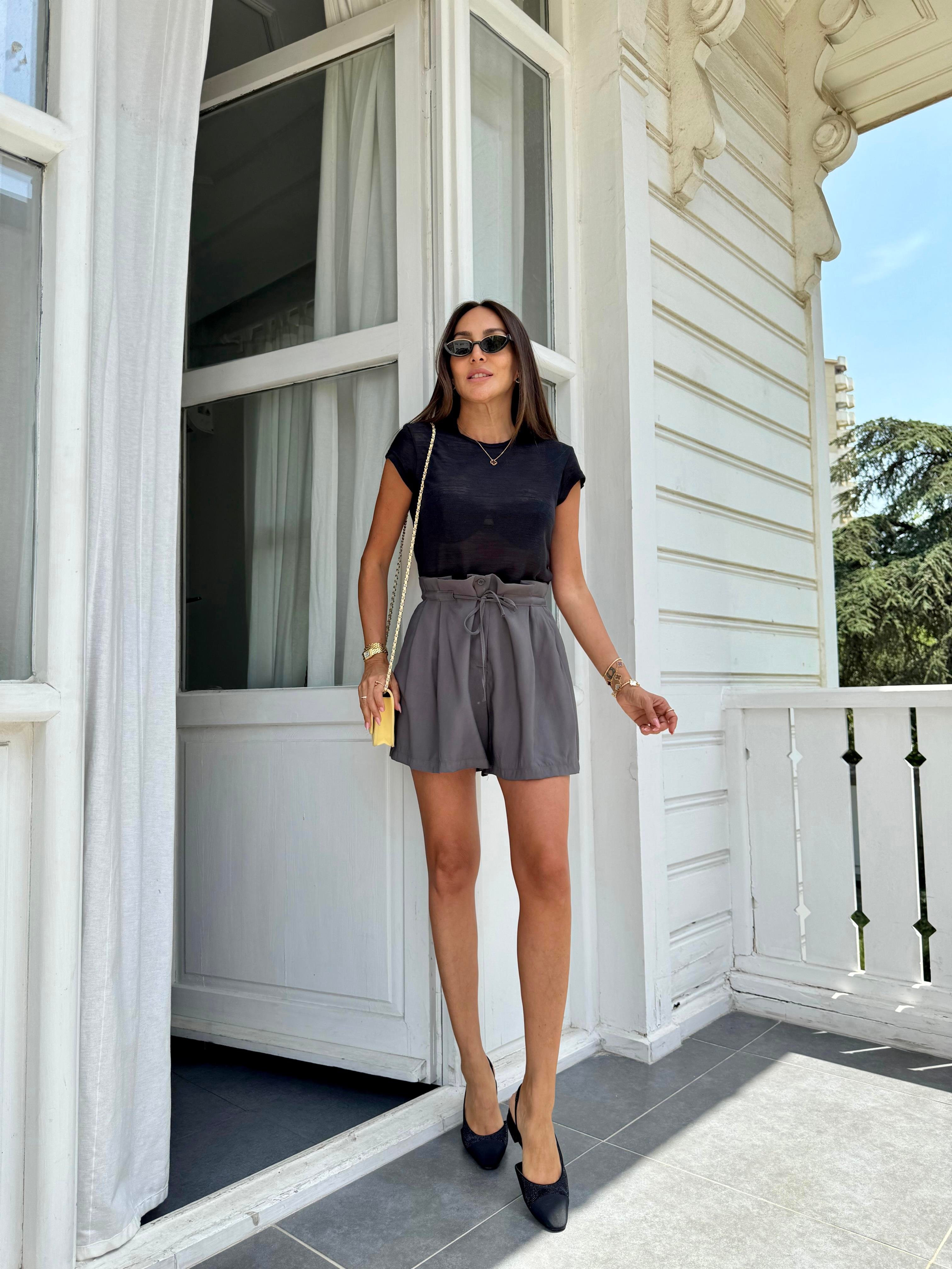 Siyah Yarı Transparan Tshirt