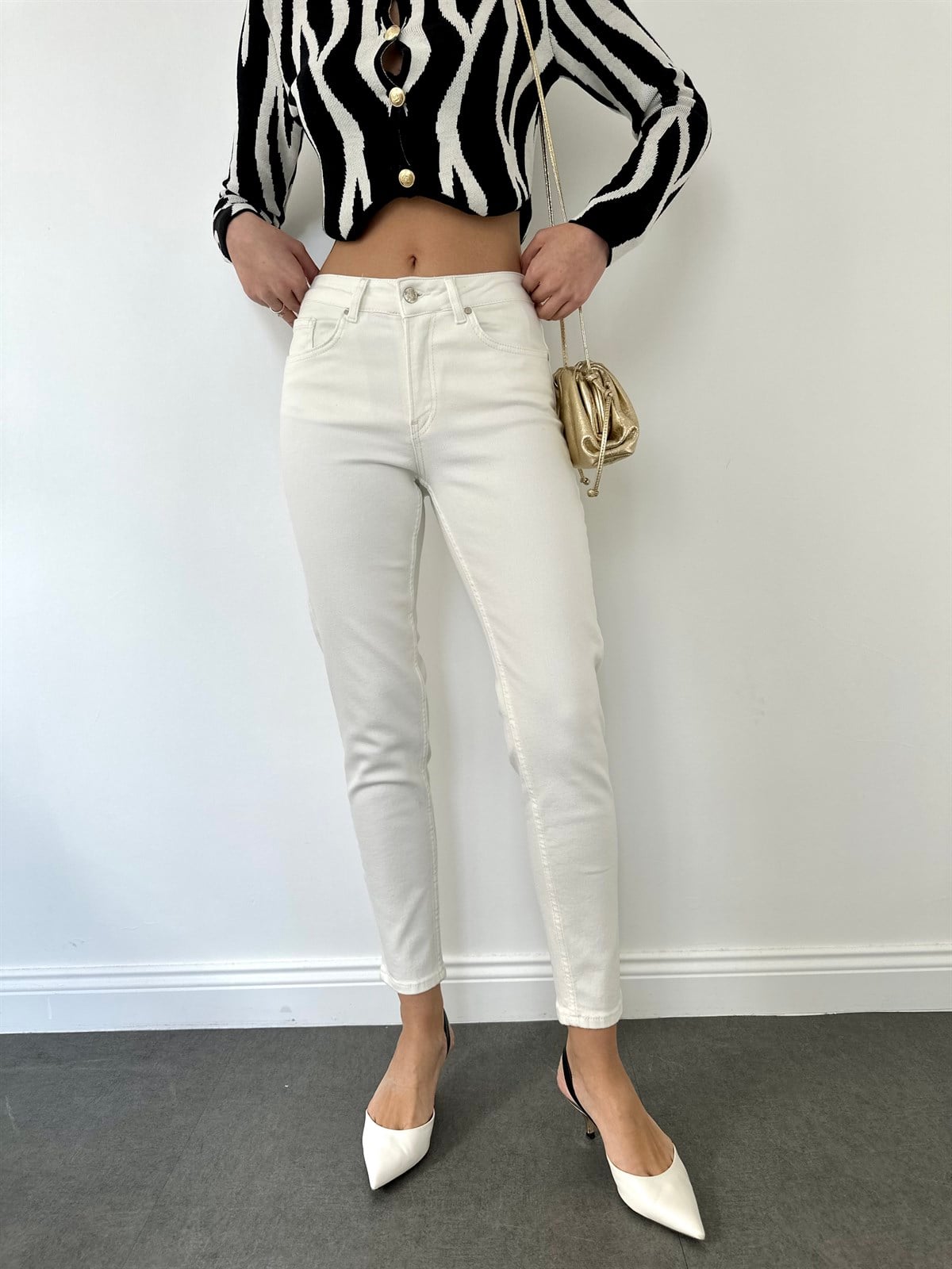 Slim Boyfriend Ekru