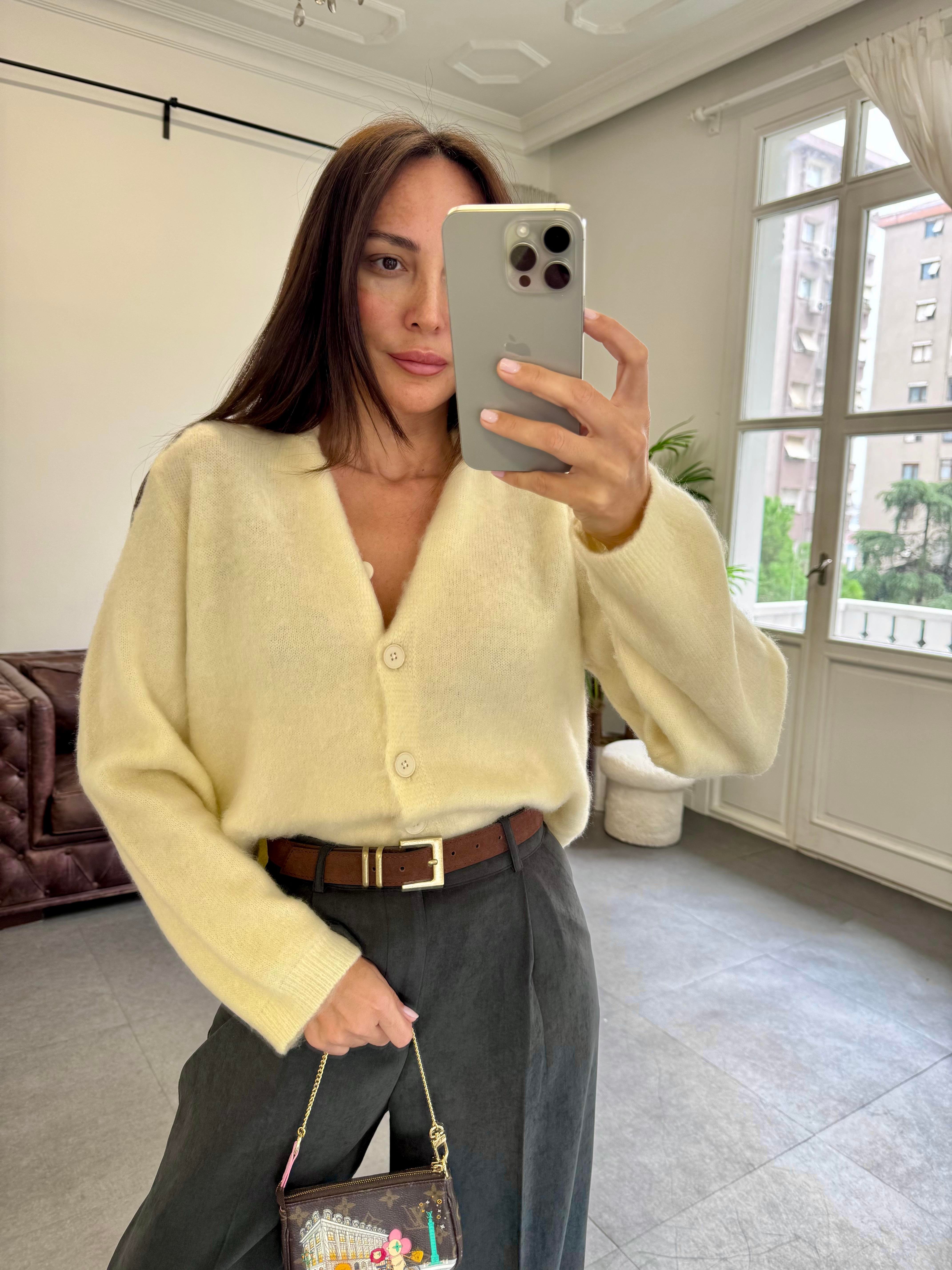 Soft Sarı Sıfır Yaka Sakallı Hırka