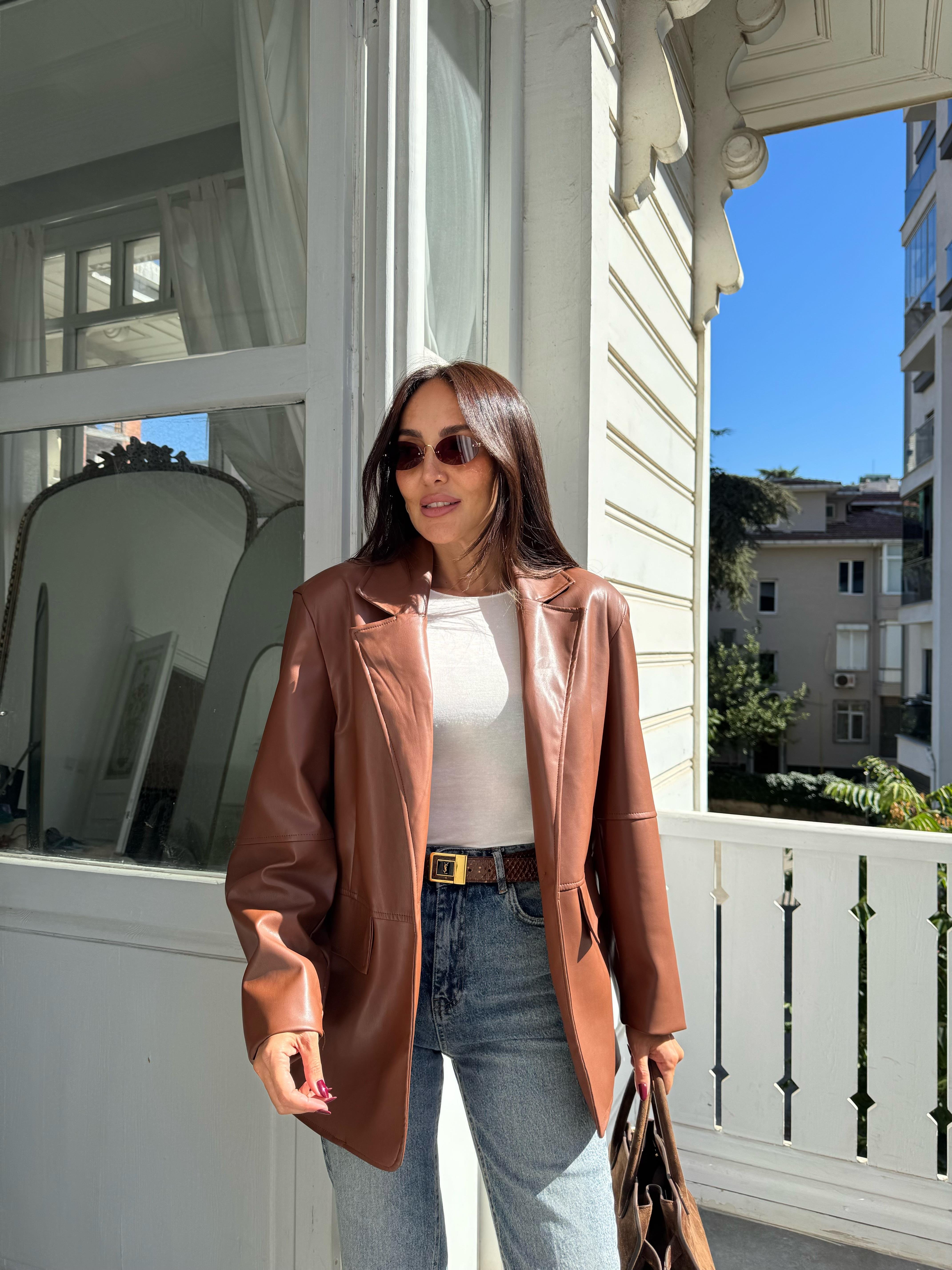 Taba Kruvaze Kesim Deri Blazer Ceket