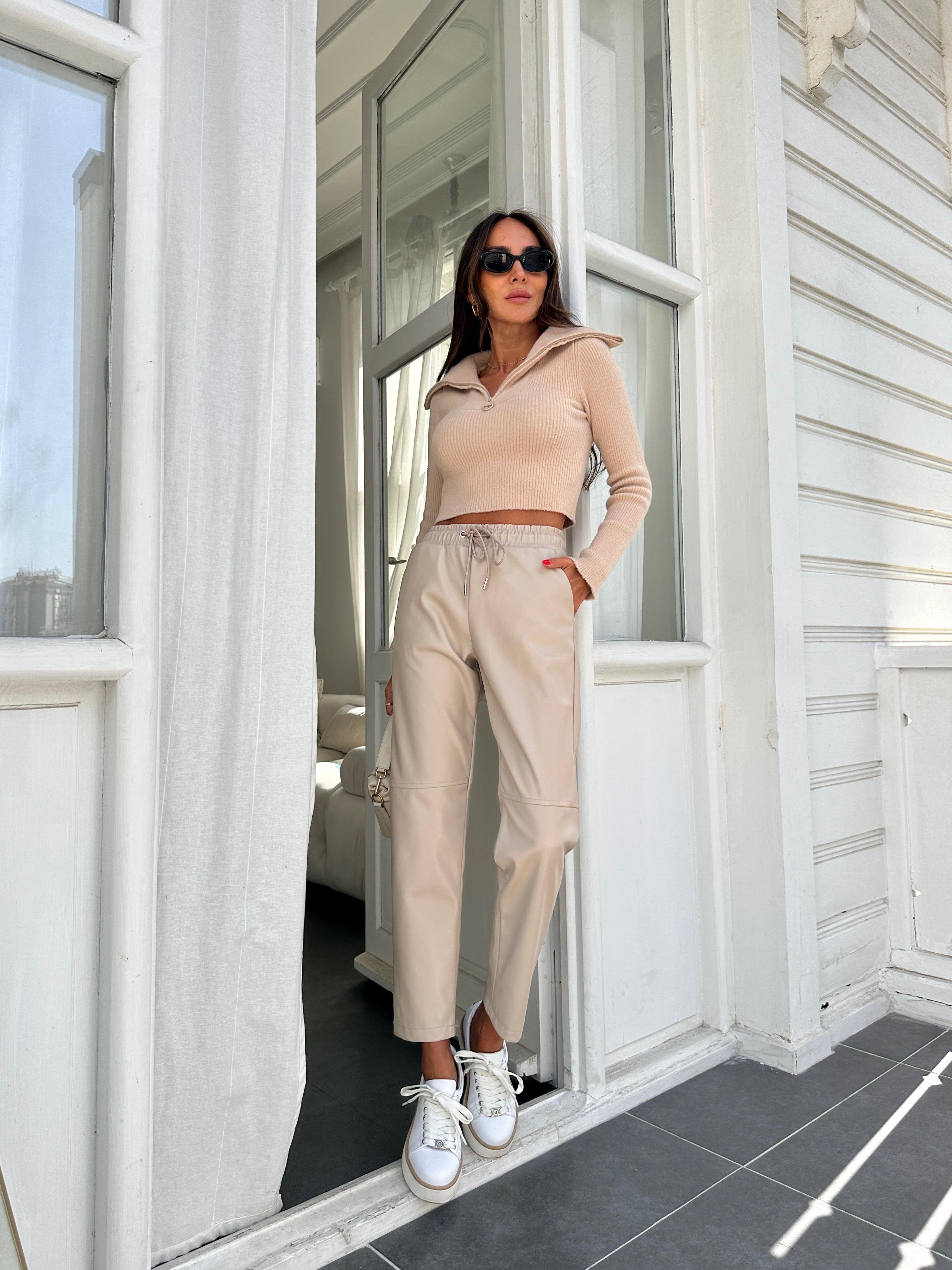 Taş Rengi Dizi Dikişli Bağcıklı ve Beli Lastikli Deri Pantolon