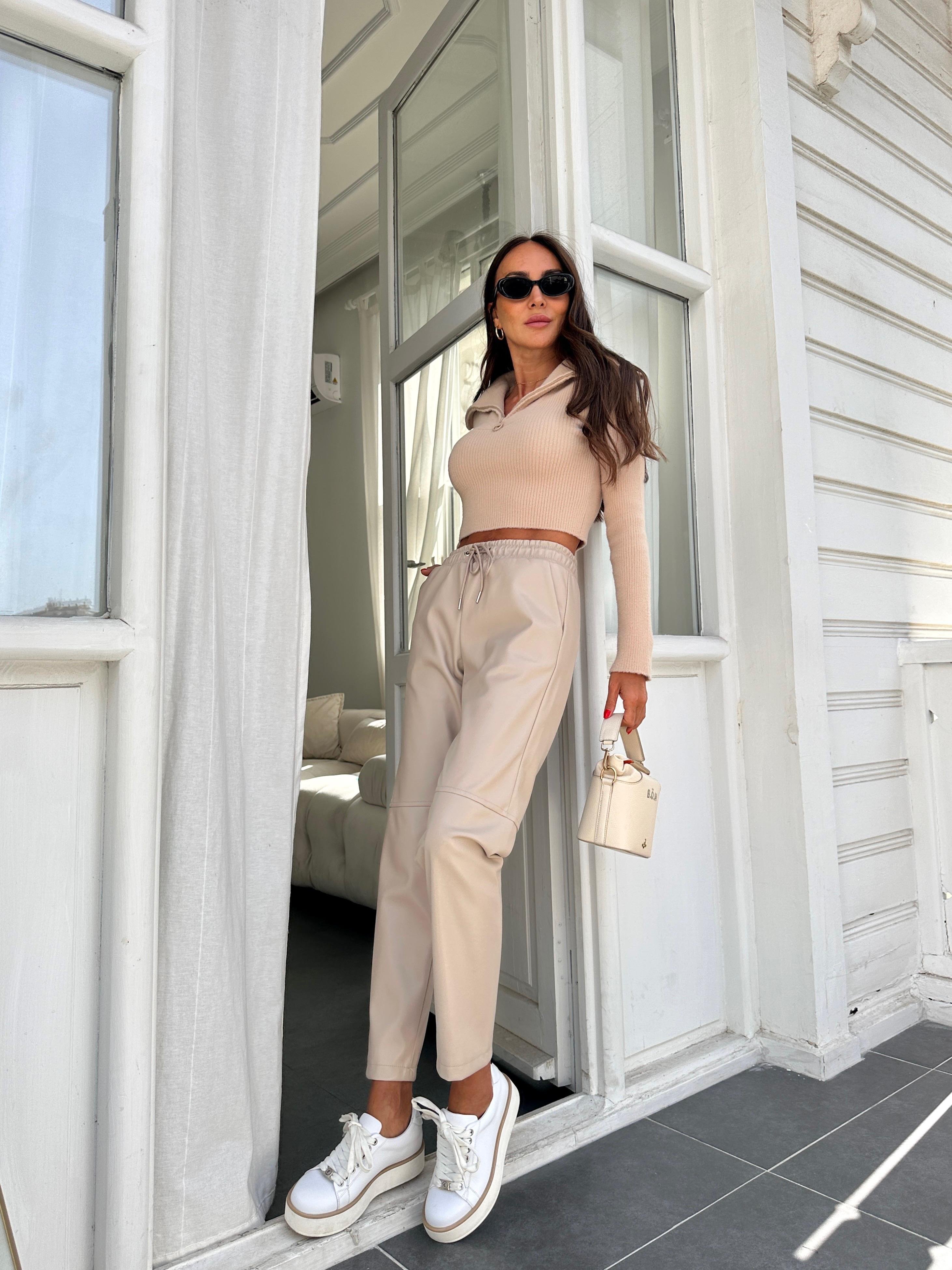 Taş Rengi Dizi Dikişli Bağcıklı ve Beli Lastikli Deri Pantolon