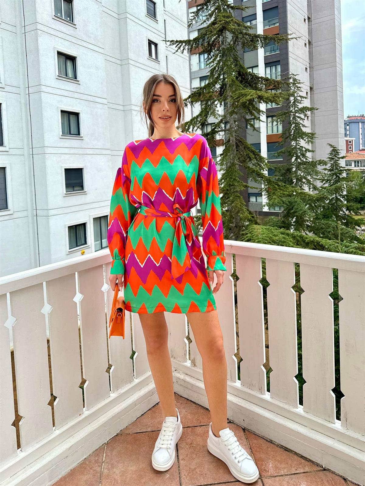 Turuncu  Kemerli Zigzag Saten Elbise