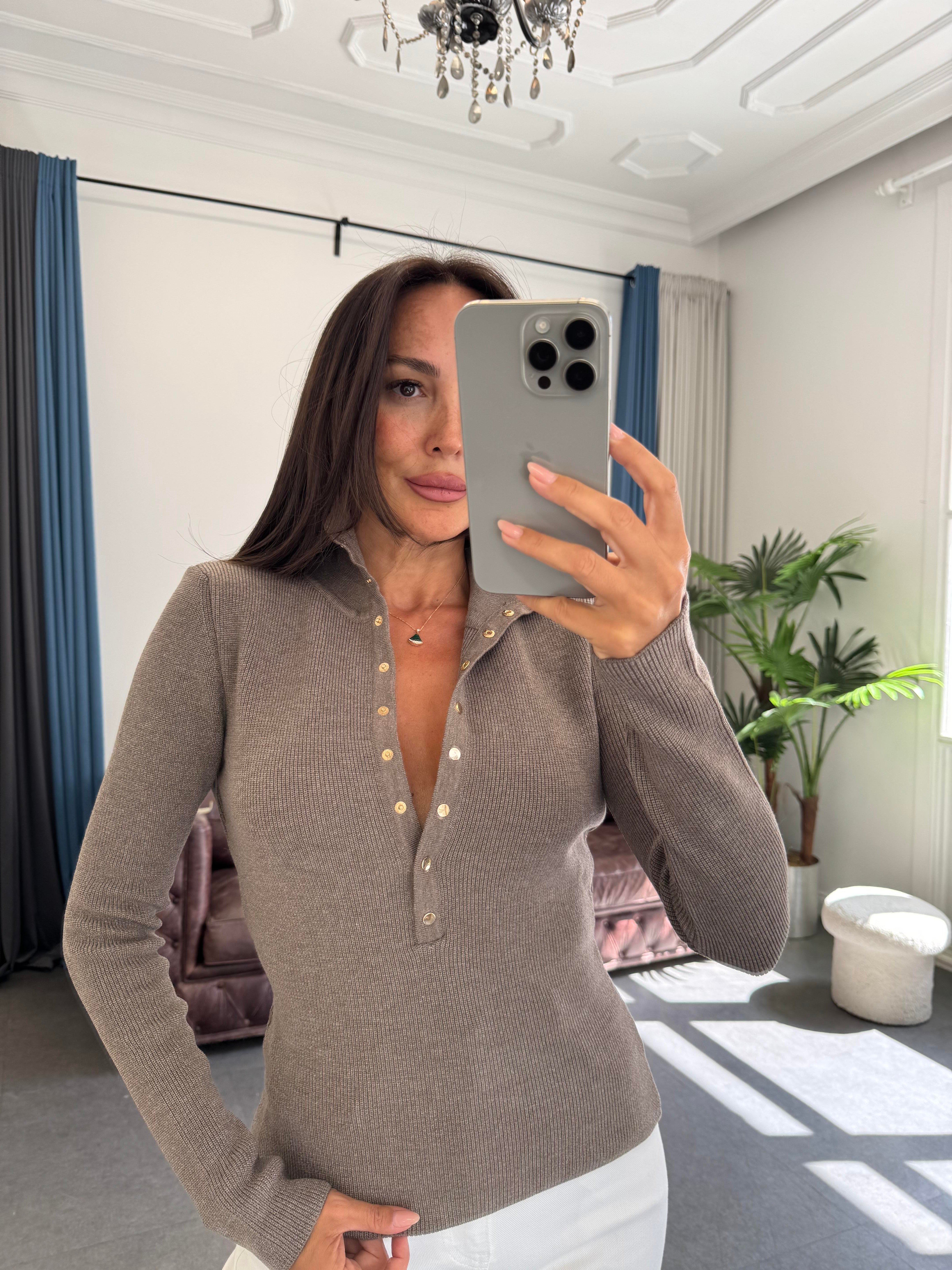 Vizon Dik Yaka Çıtçıtlı Triko Kazak