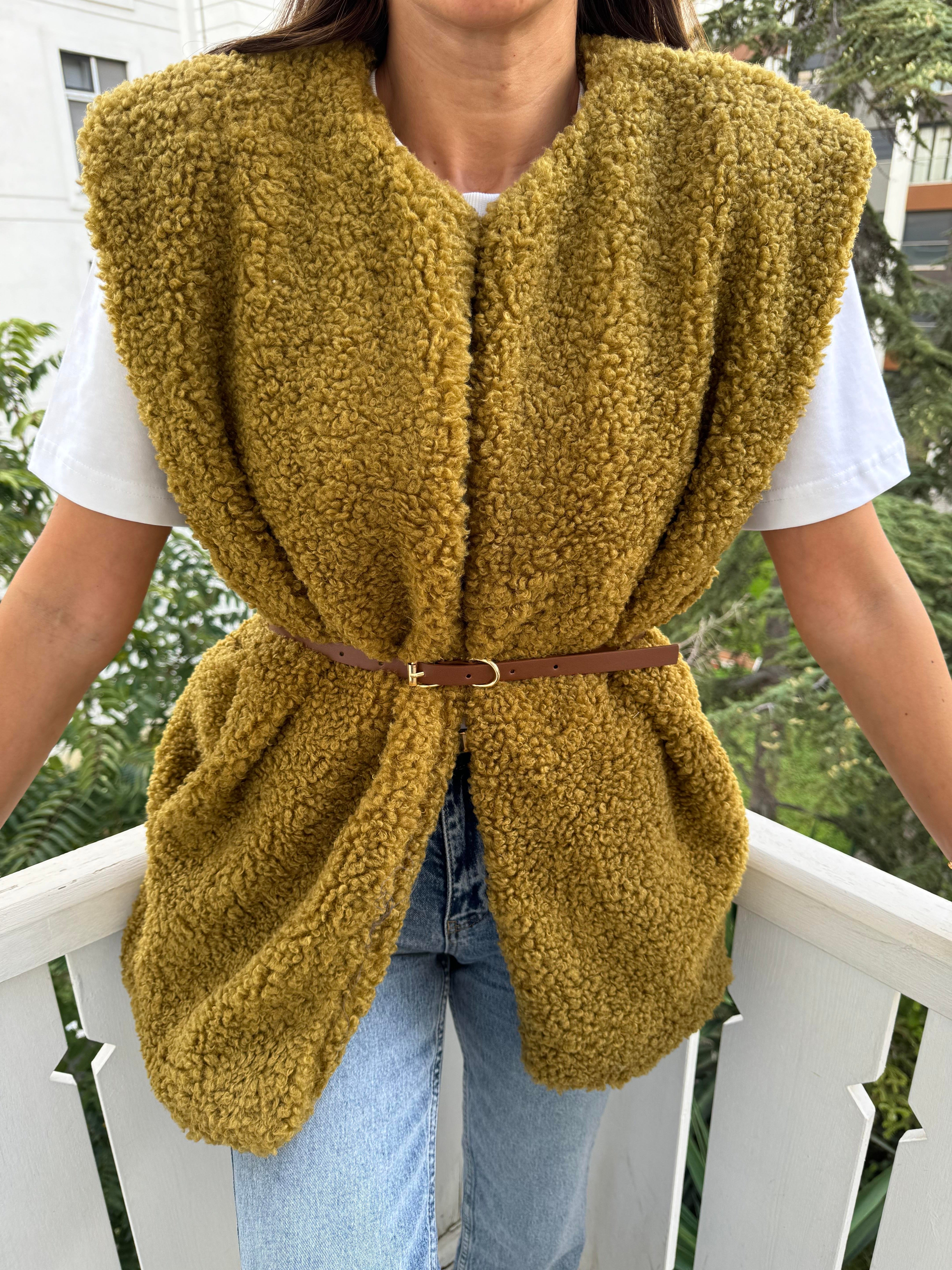 Yağ Yeşili Kuzu Yelek