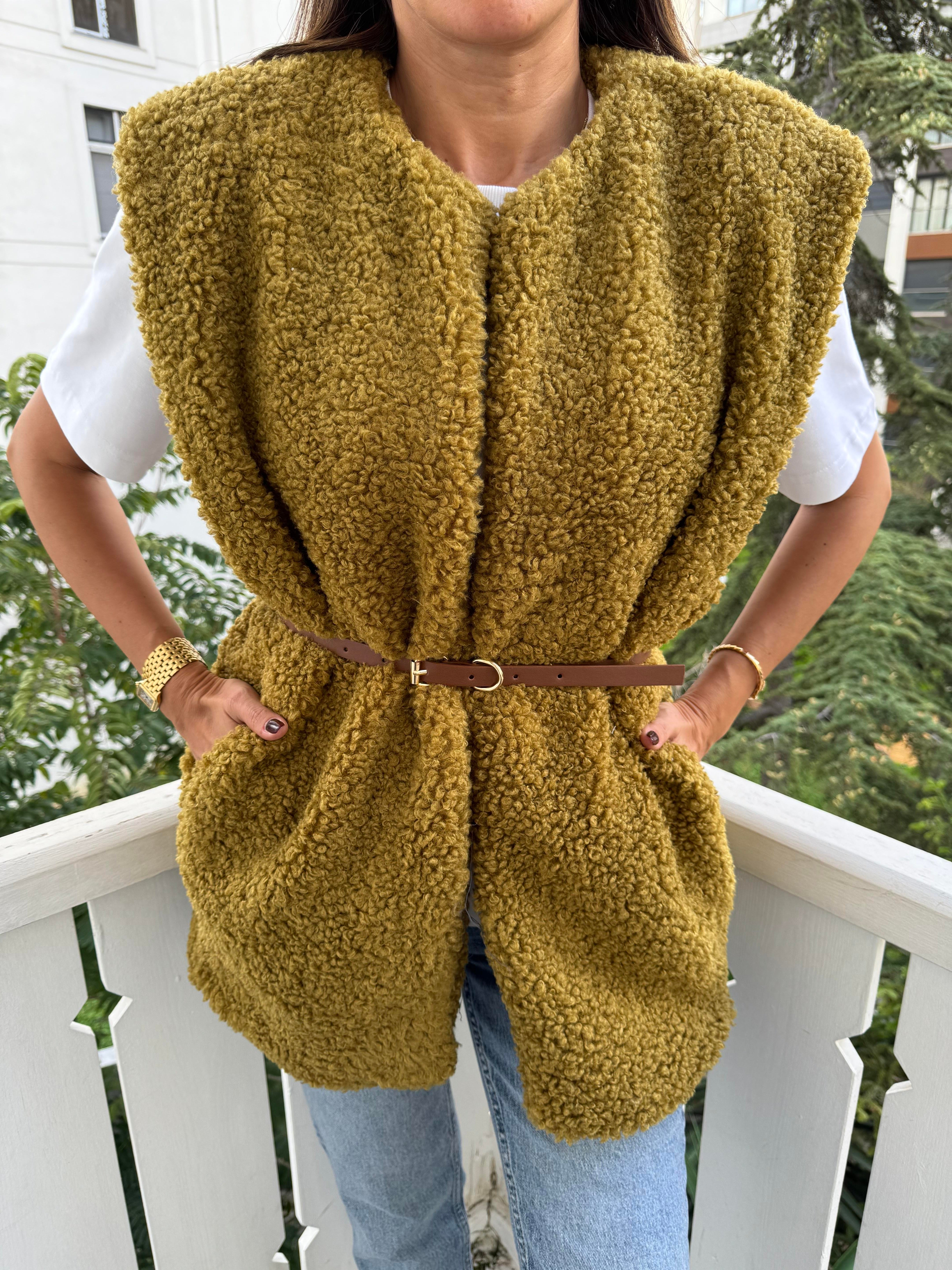 Yağ Yeşili Kuzu Yelek