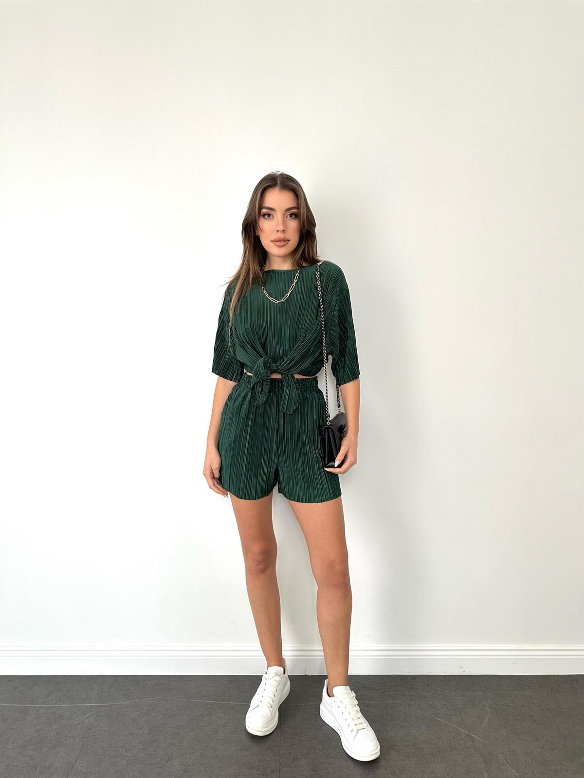Yeşil Pilili Şort Takım