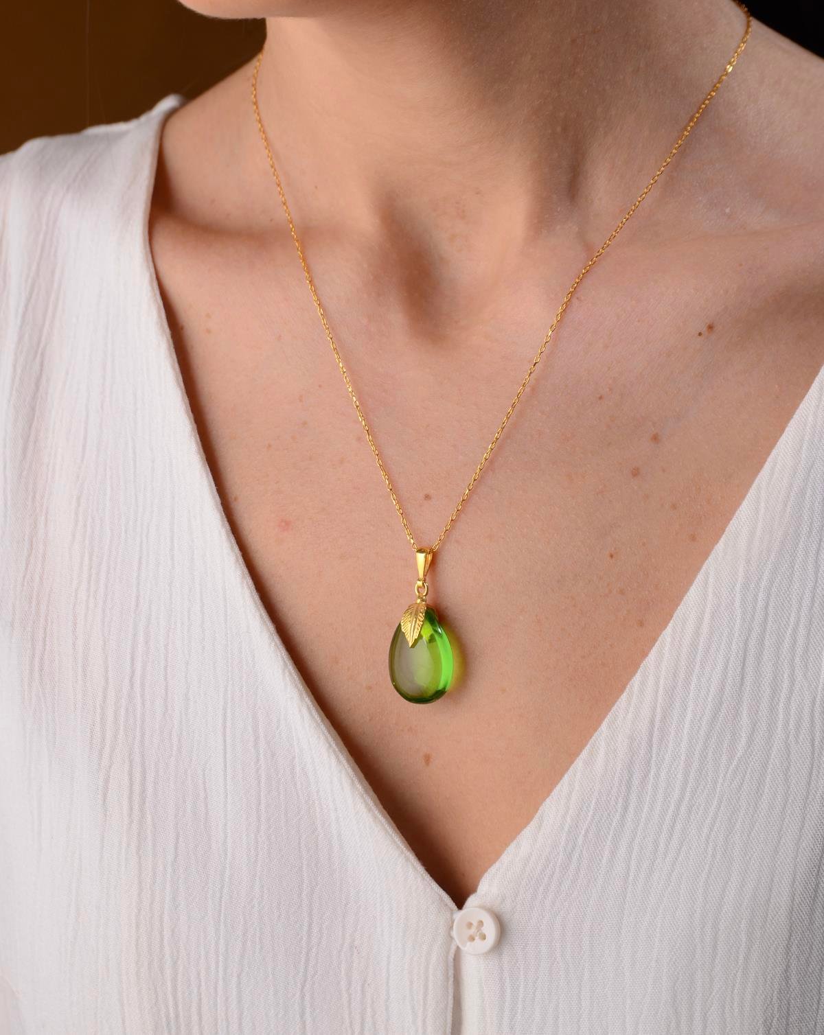 925 Ayar Gümüş Yaprak Tasarım Yeşil Kehribar Kolye