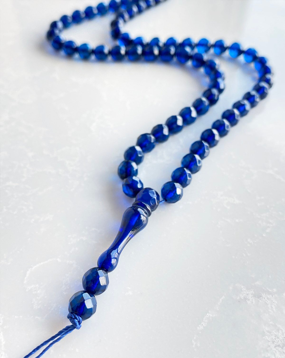 99'lu Fasetli 6 mm Dominik Mavi Damla Kehribar Tesbih