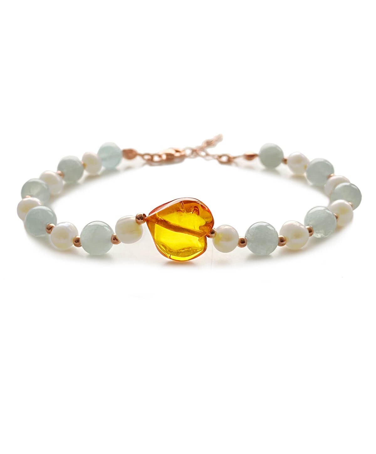 İnci Akumarin Taşlı Kalpli Karamel Rengi Kehribar Bileklik