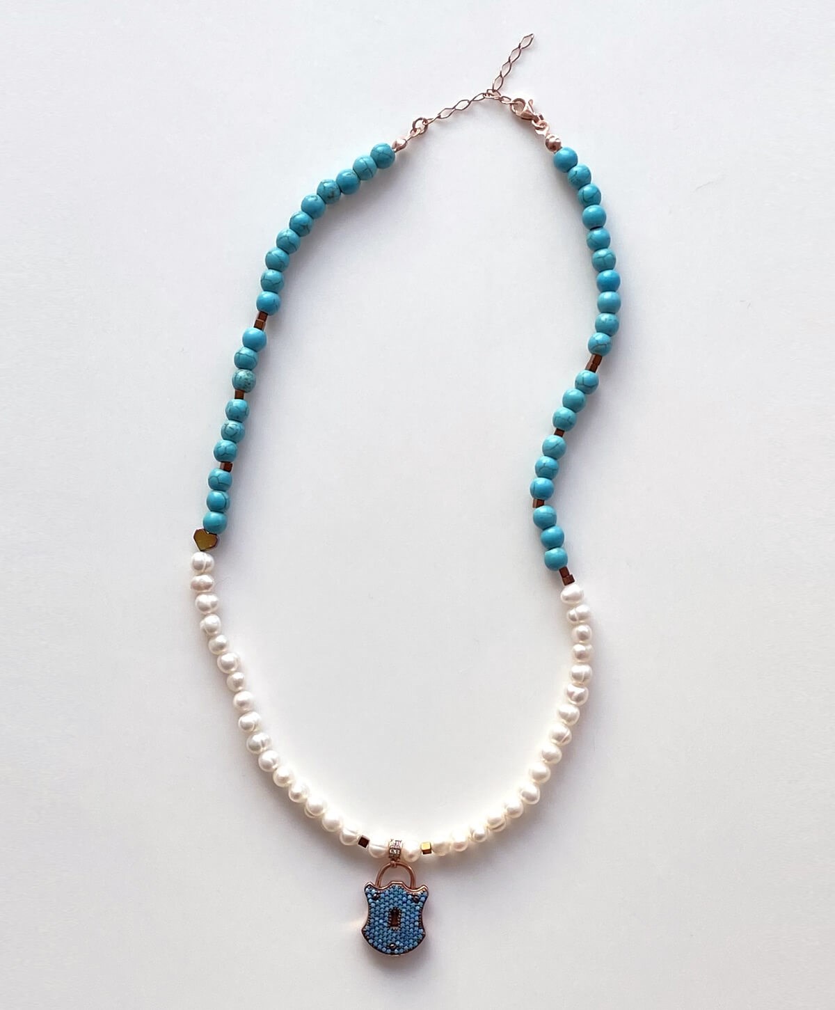 İnci Turkuaz Hematit Taşlı Kilit Gümüş Kolye