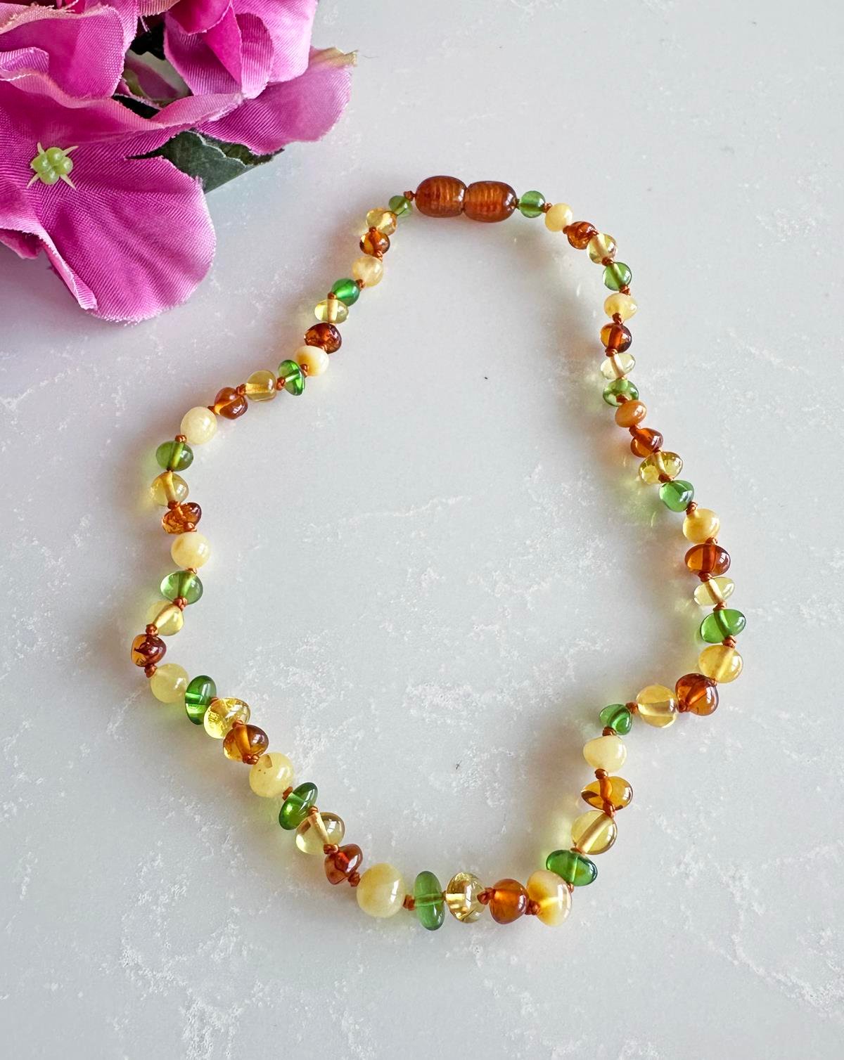 Karayip Yeşili Çok Renkli Kehribar Kolye