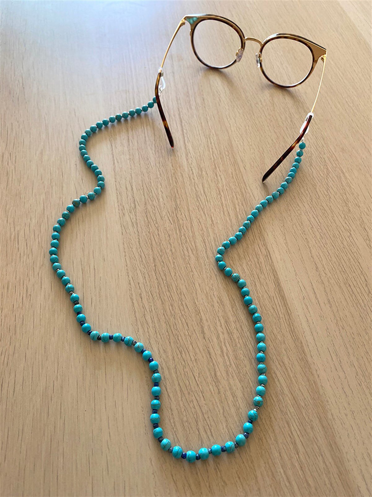 Turkuaz Taşlı Gözlük Askısı
