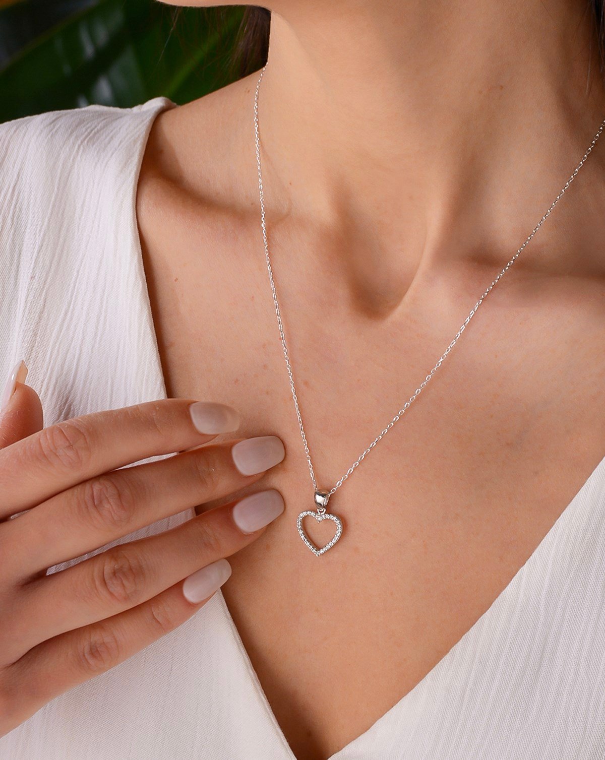 Zirkon Taşlı Kalp Gümüş Kolye