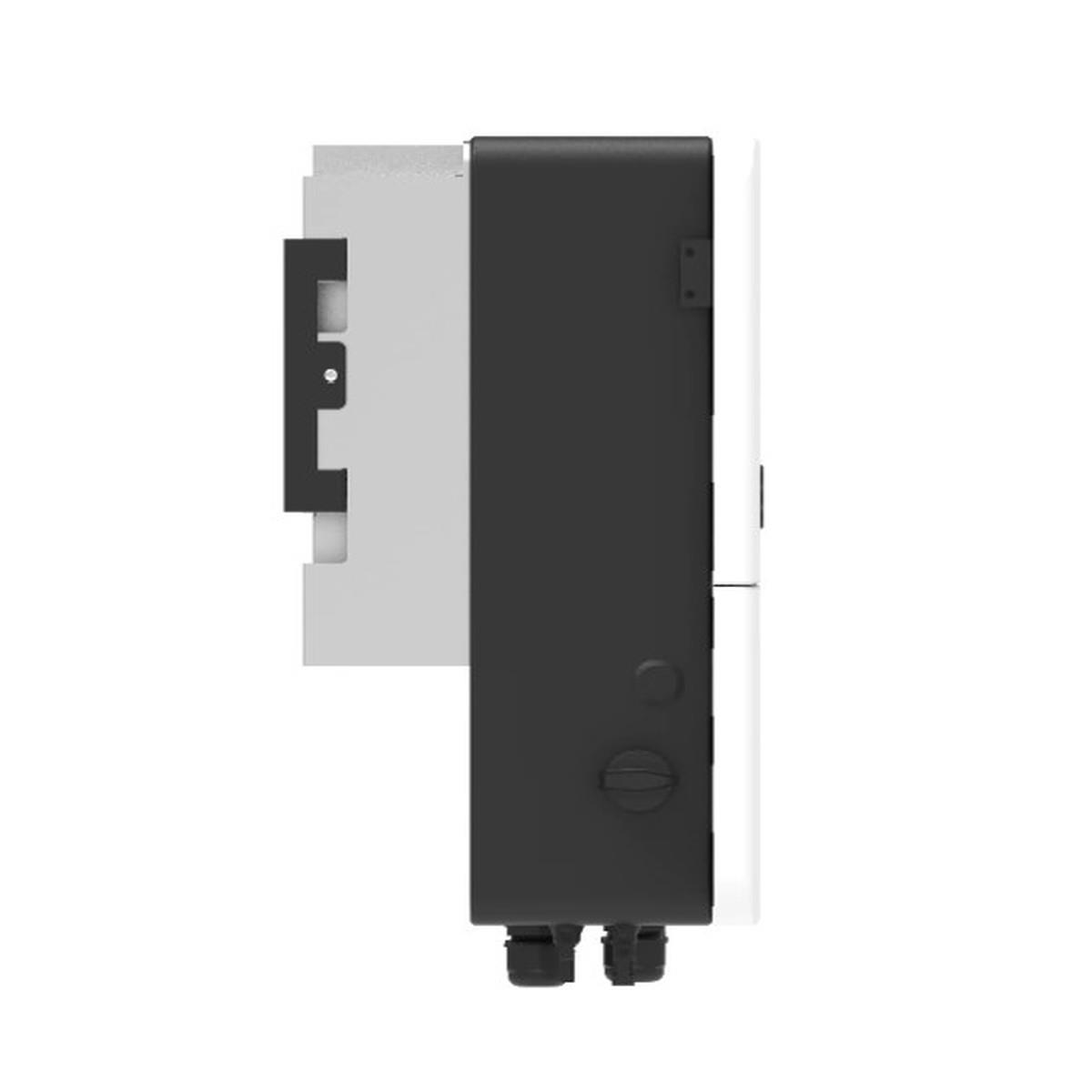 “Deye 6kW hibrit monofaz inverter yan görünüm”