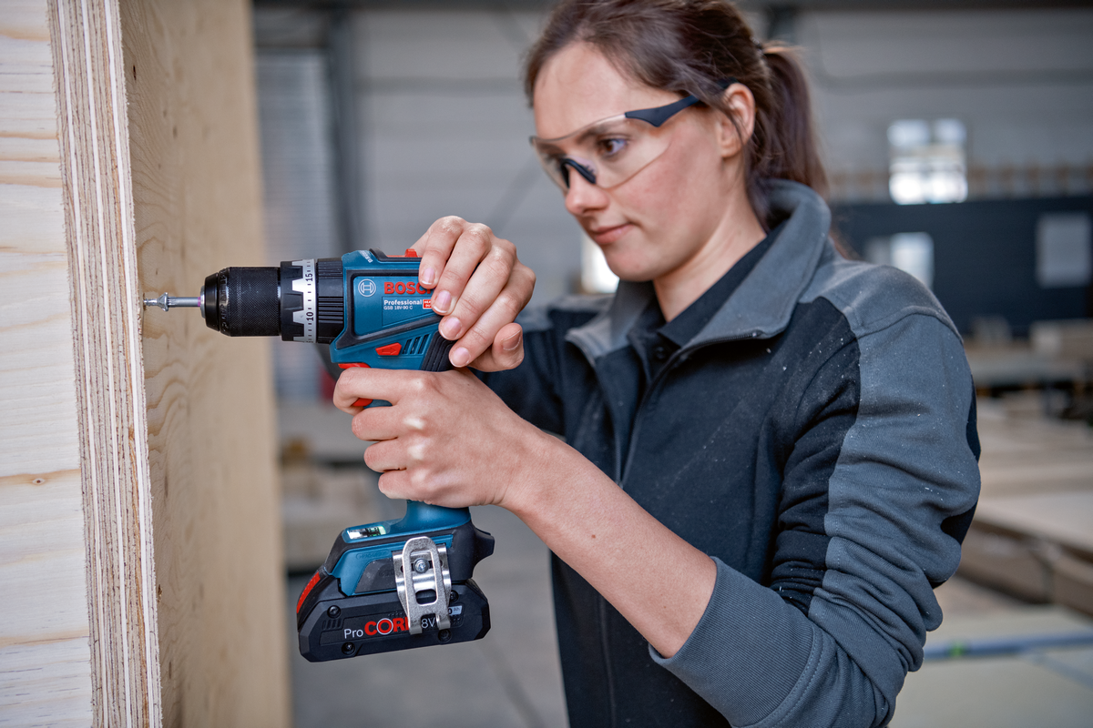 Bosch Professional GSB 18V-90 C (2x5.0Ah, GAL 18V-40, L-Boxx) Akülü Darbeli Delme Vidalama Makinesi