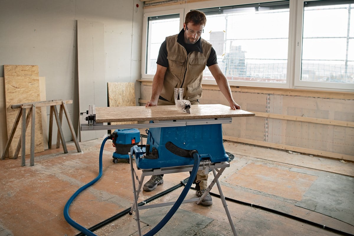 Bosch Professional GTS 18V-216 Gönye Kesme Makinesi (2x5.5Ah;Karton)
