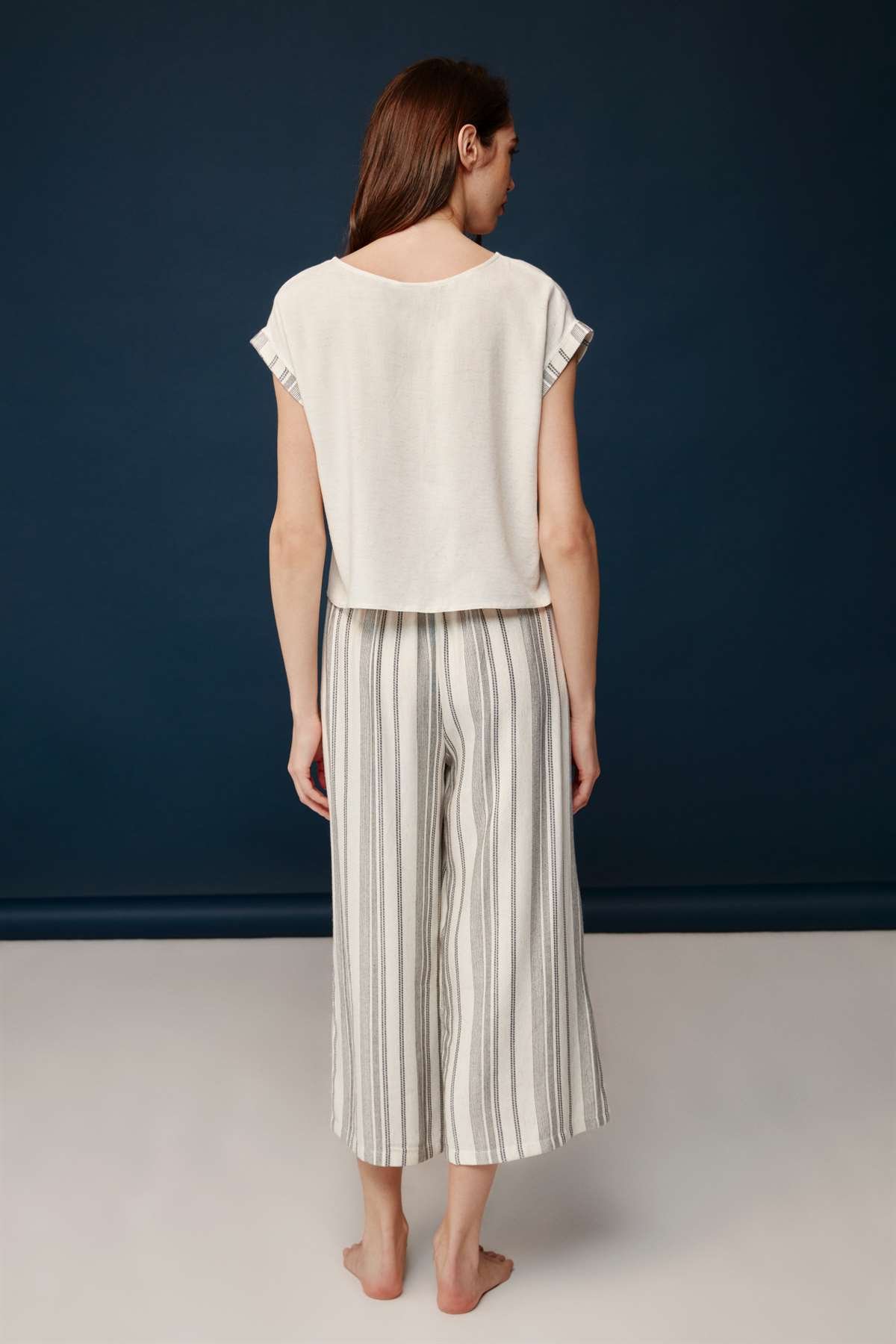 Bonnie&Clyde - Kadın Ekru Viskon Kapri Pijama Takımı  - B&C.01.30001.23Y 221