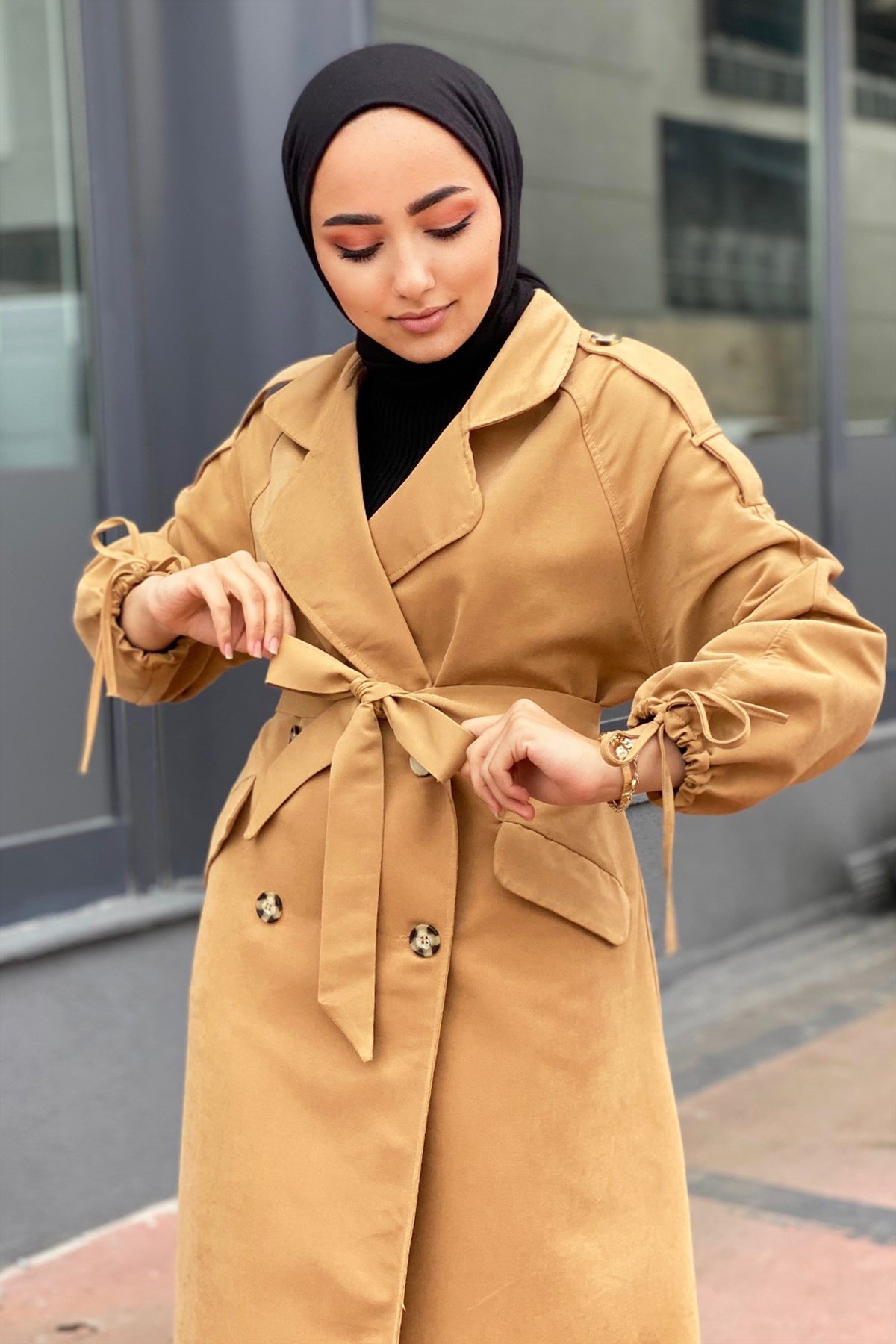 Kadın Kemerli Trençkot-Camel