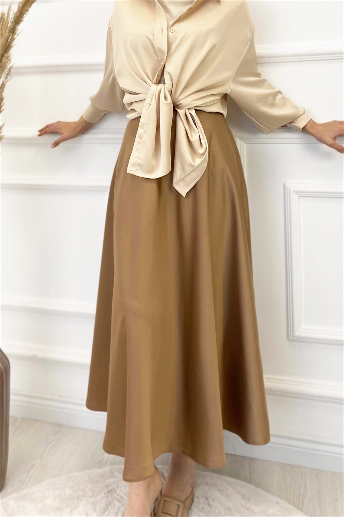 Kloş Saten Etek-Camel