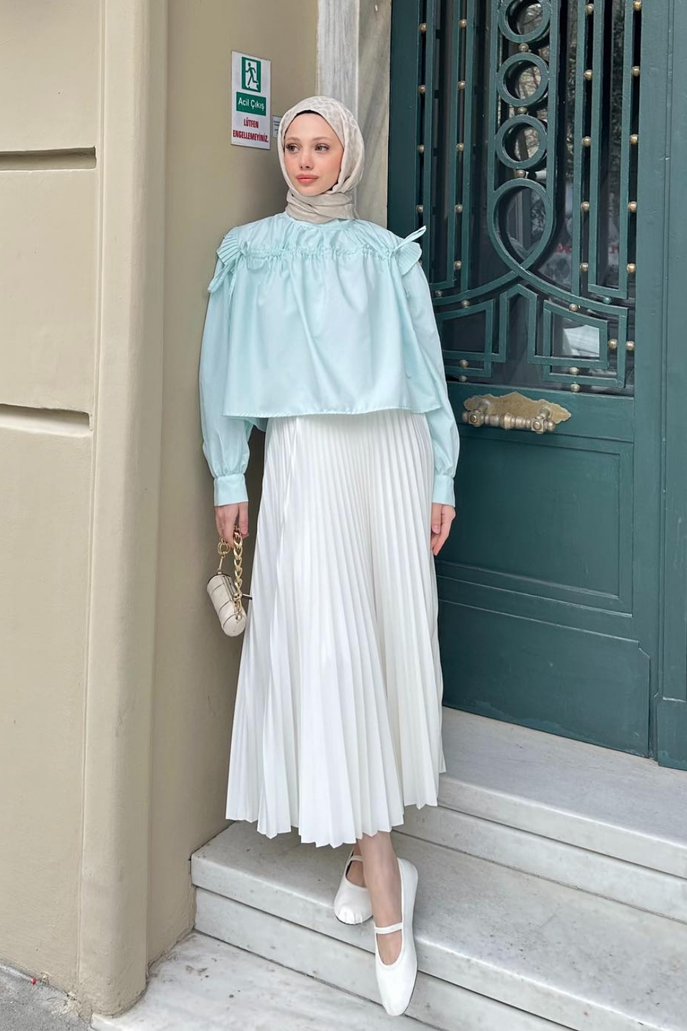 KOL VOLANI PİLİSELİ BLUZ MİNT YEŞİLİ