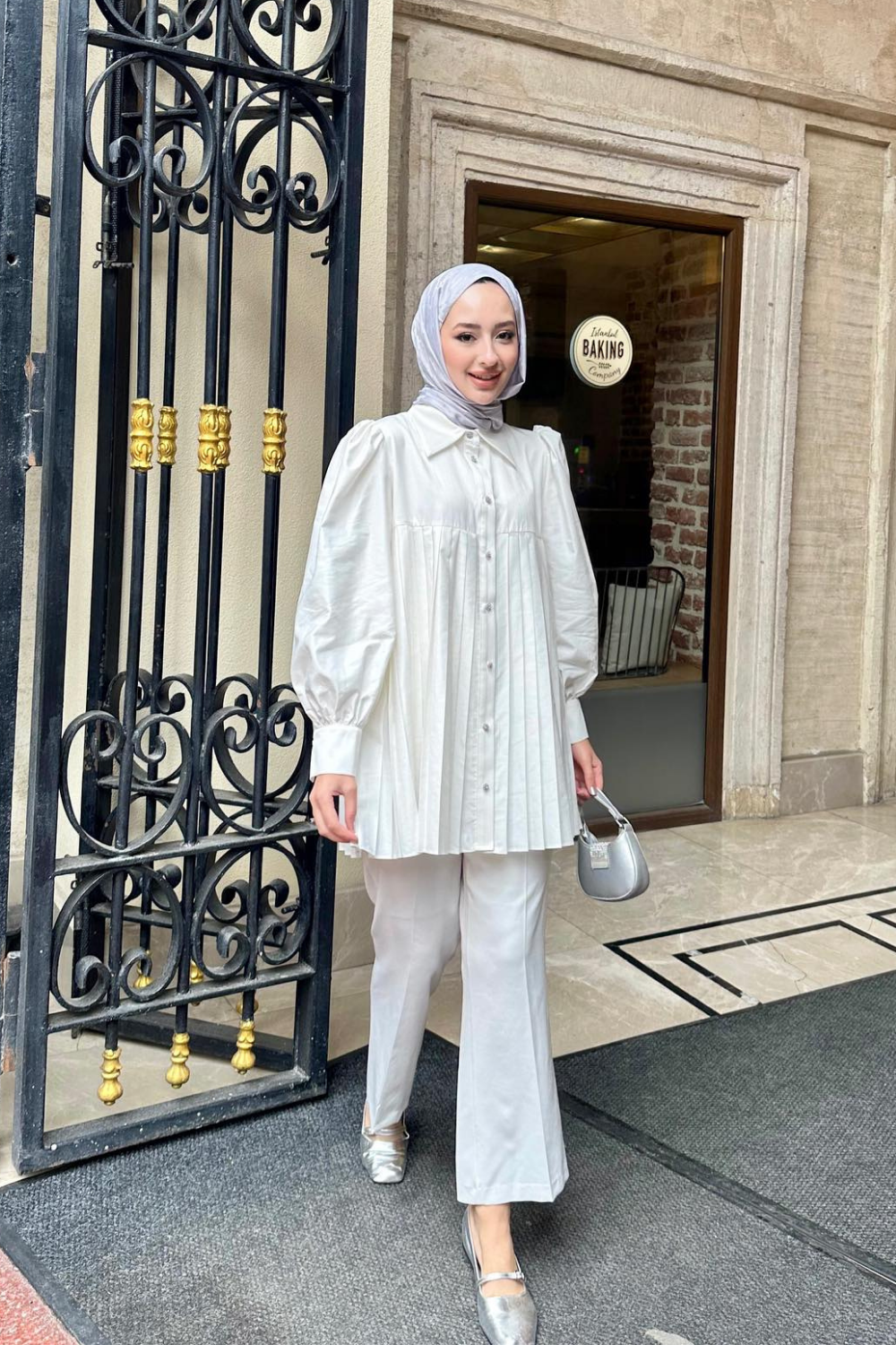 PİLİSELİ GÖMLEK BEYAZ